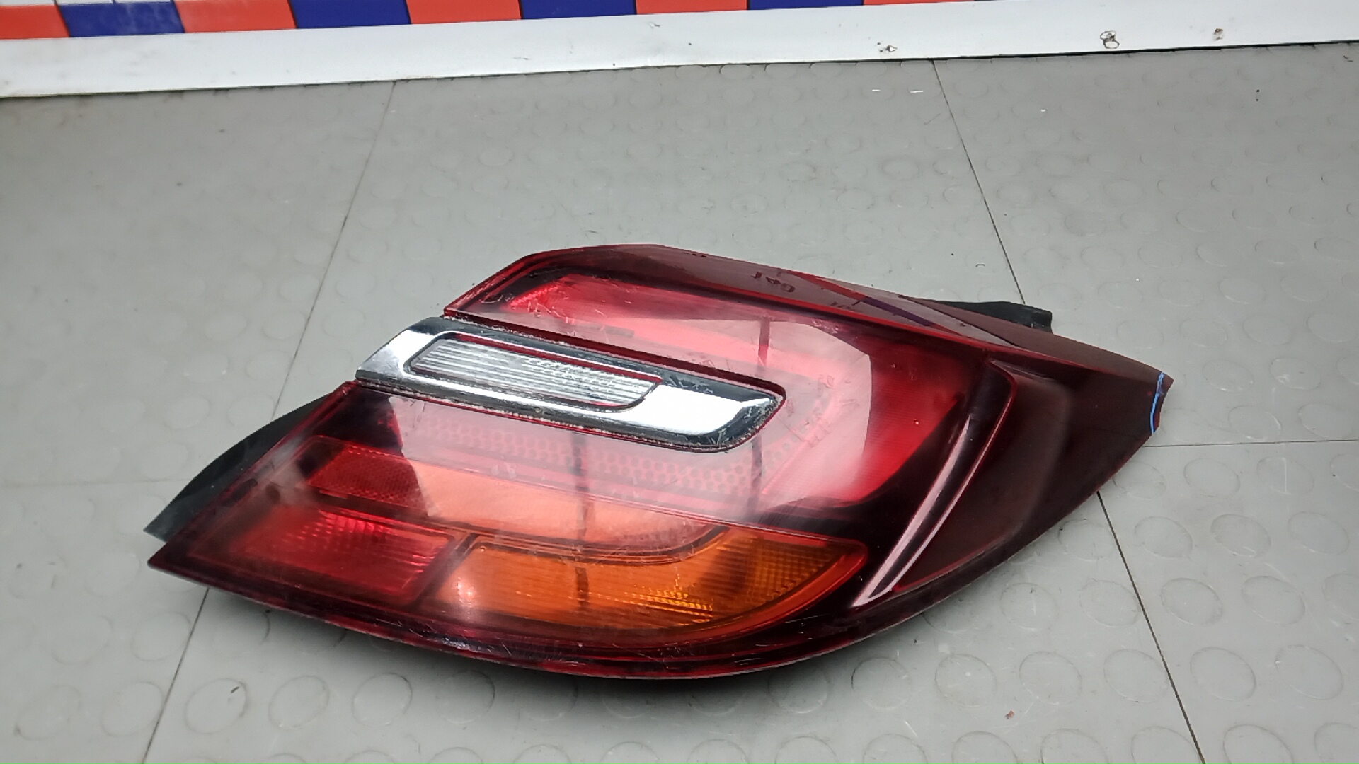 Фонарь задний правый Opel Insignia 1