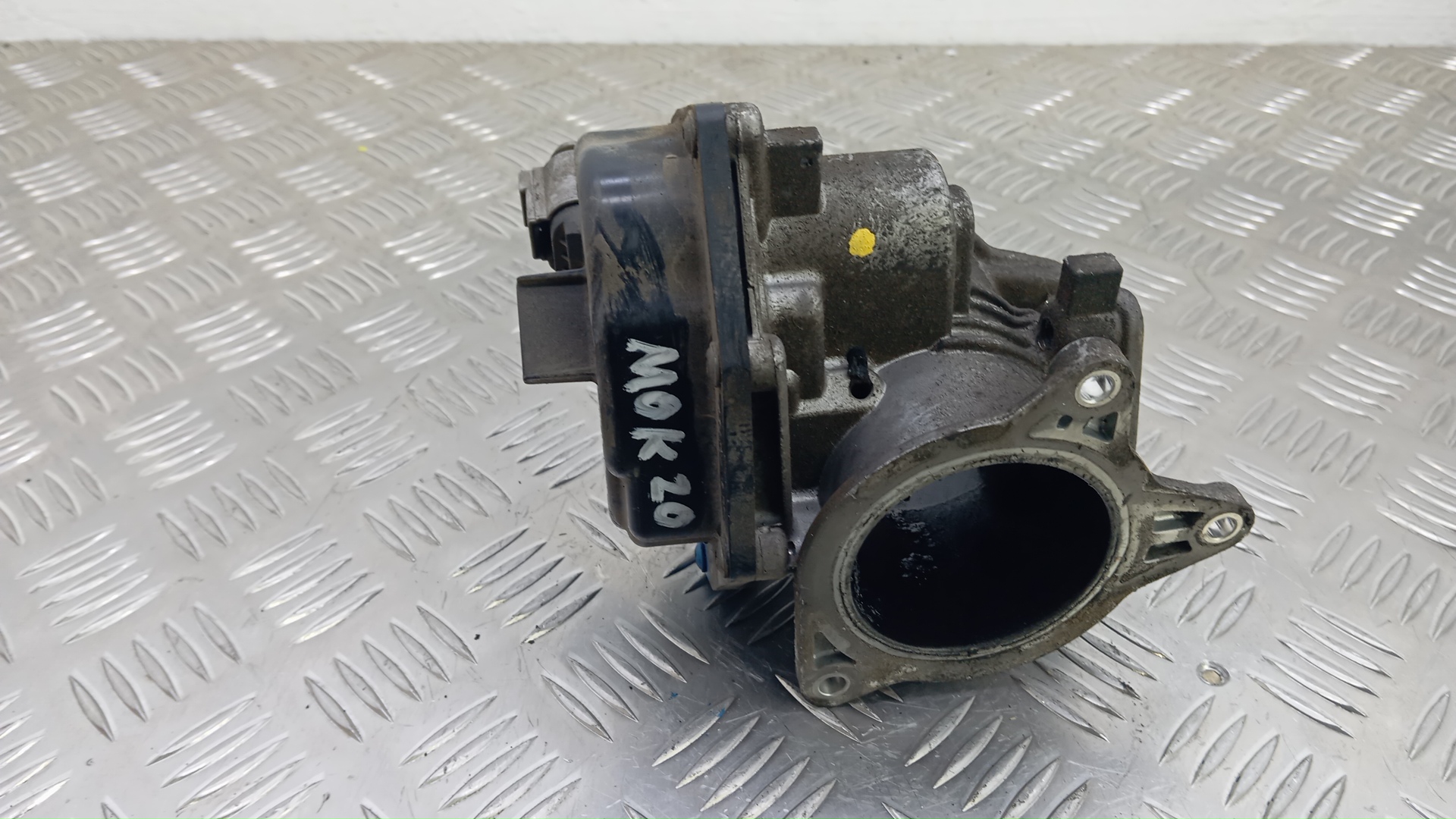 Клапан EGR дизельный Volkswagen Amarok 1