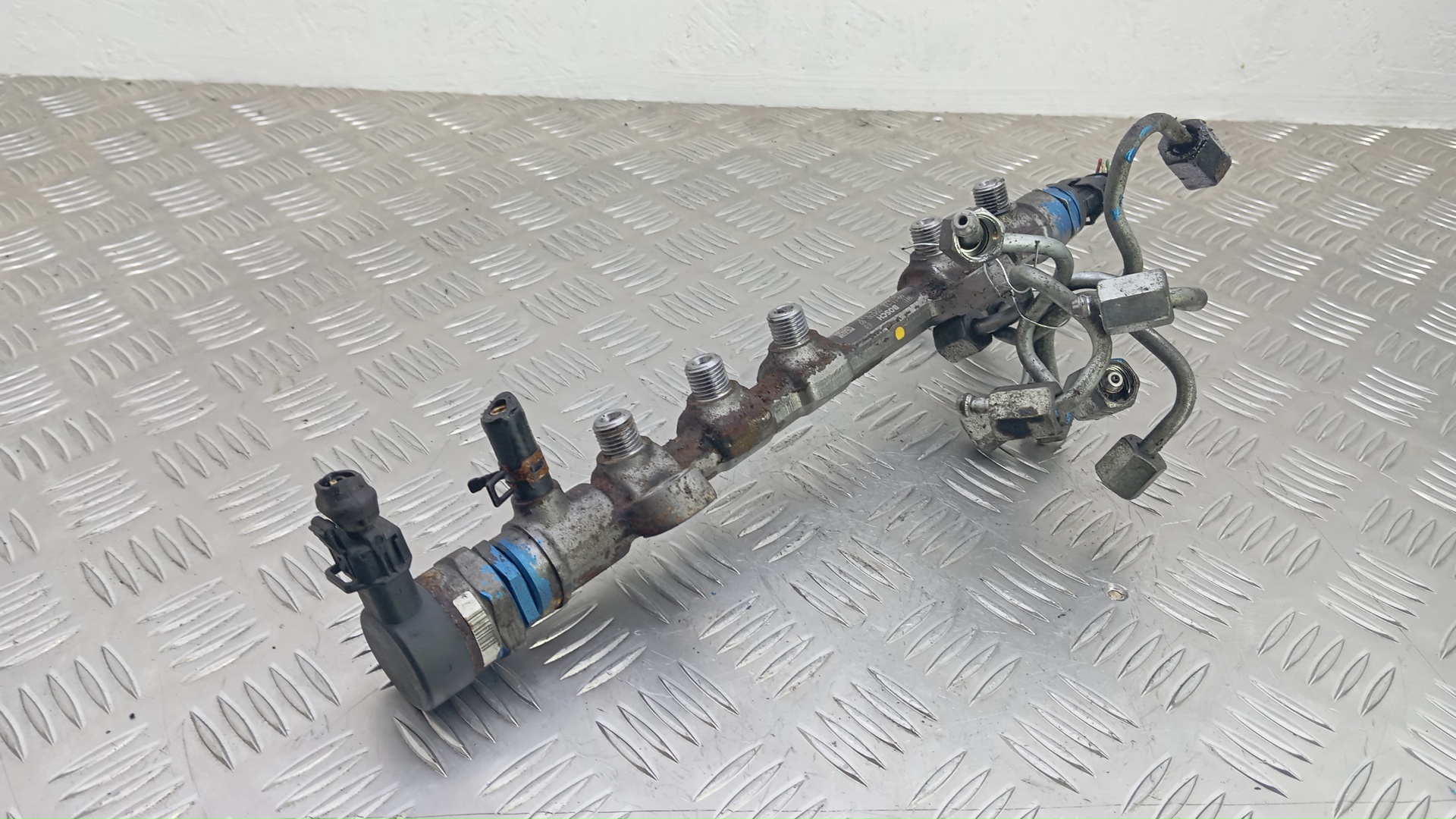 Топливная рампа дизельная Toyota Auris E150
