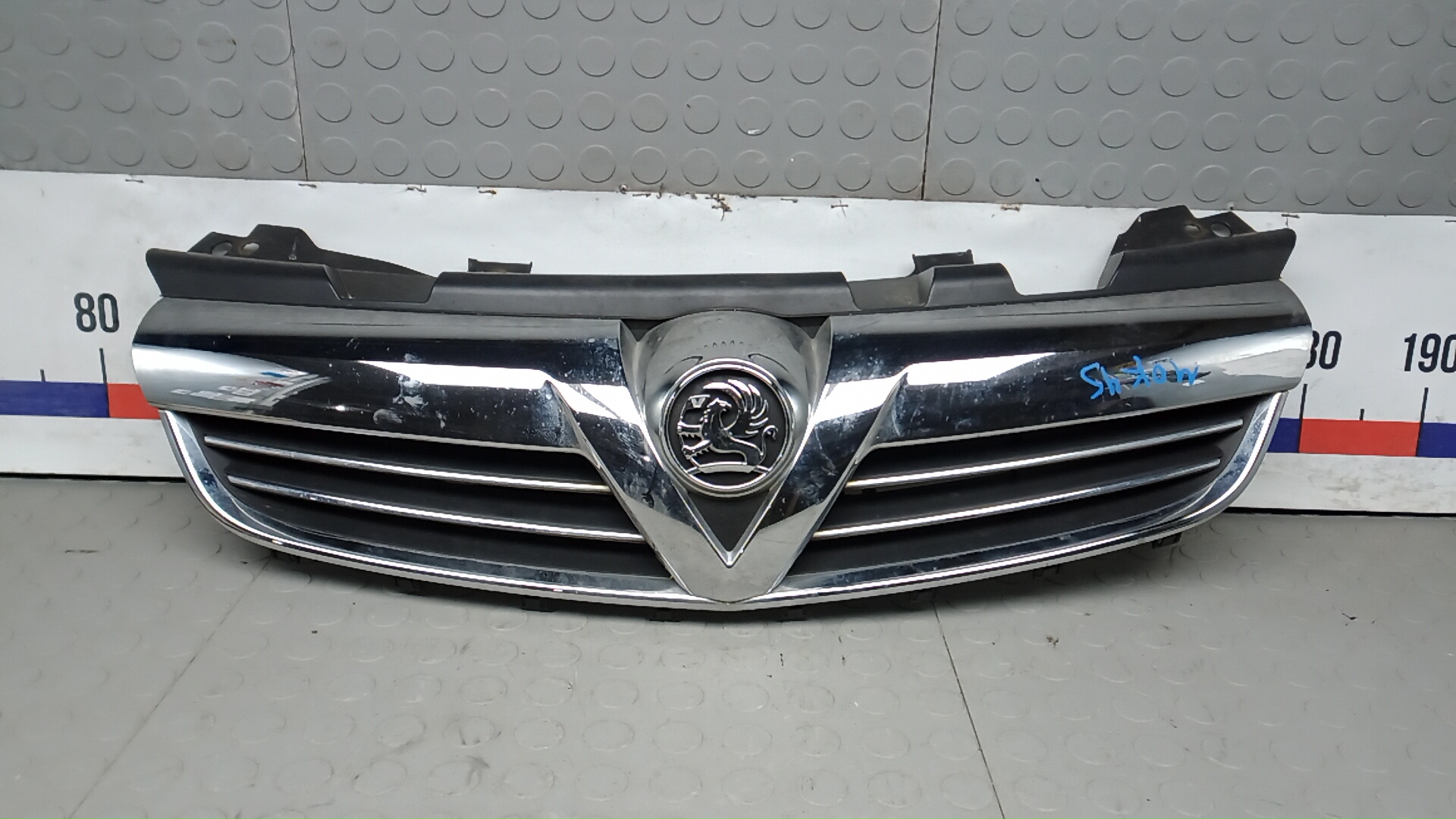 Решетка радиатора Opel Zafira B