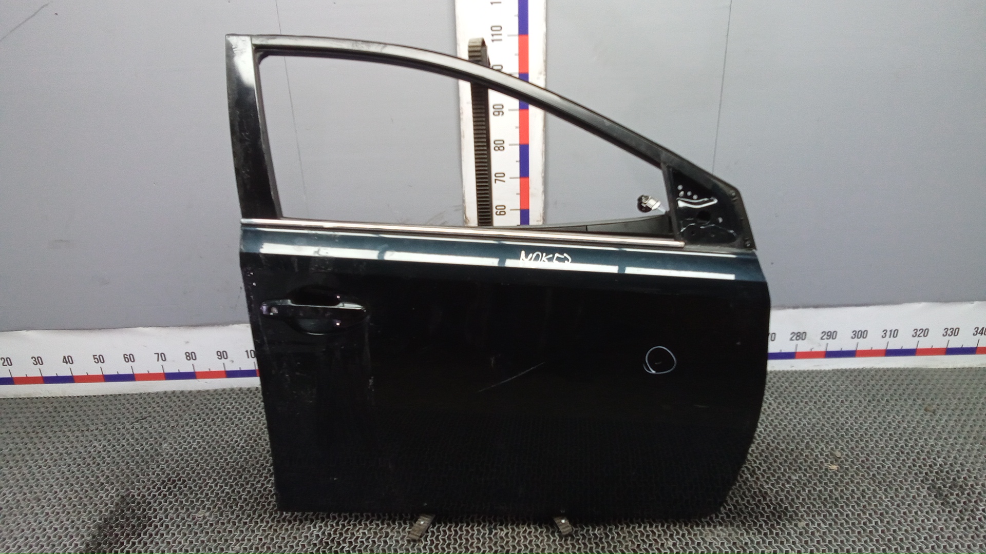 Дверь передняя правая Toyota Auris E180