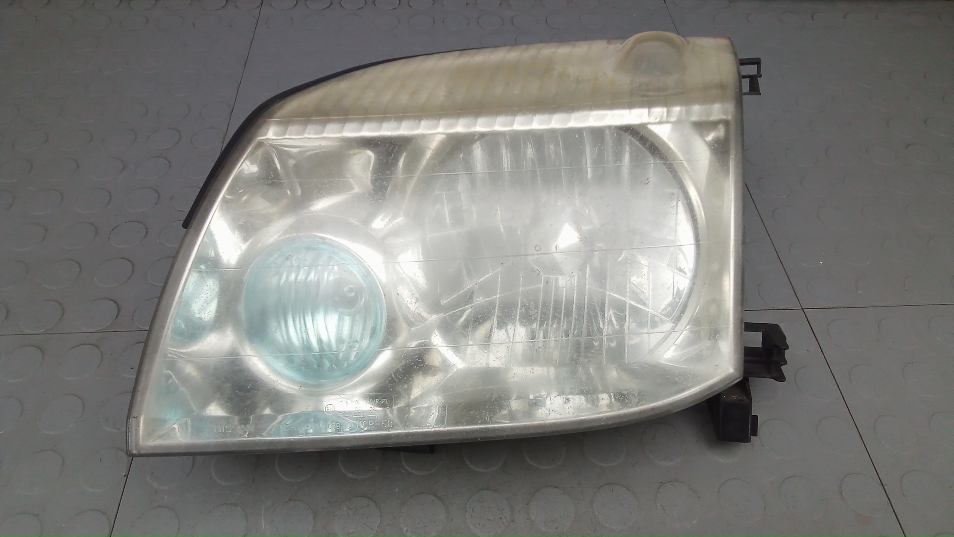 Фара левая Nissan X-Trail T30