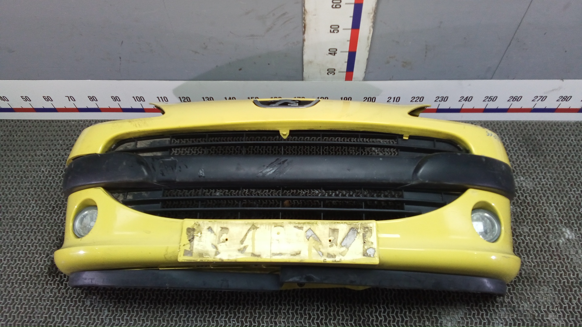 Бампер передний Peugeot 1007
