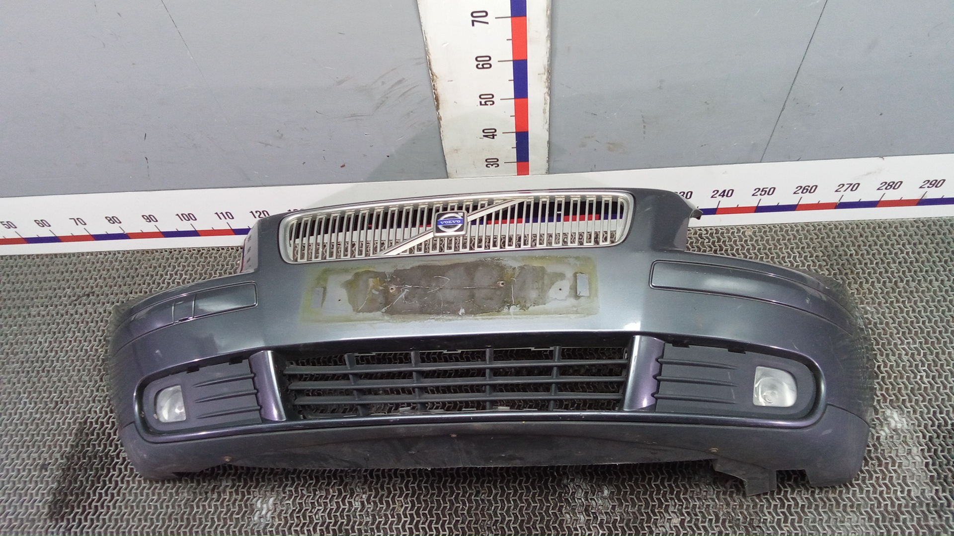 Бампер передний Volvo V50 MW