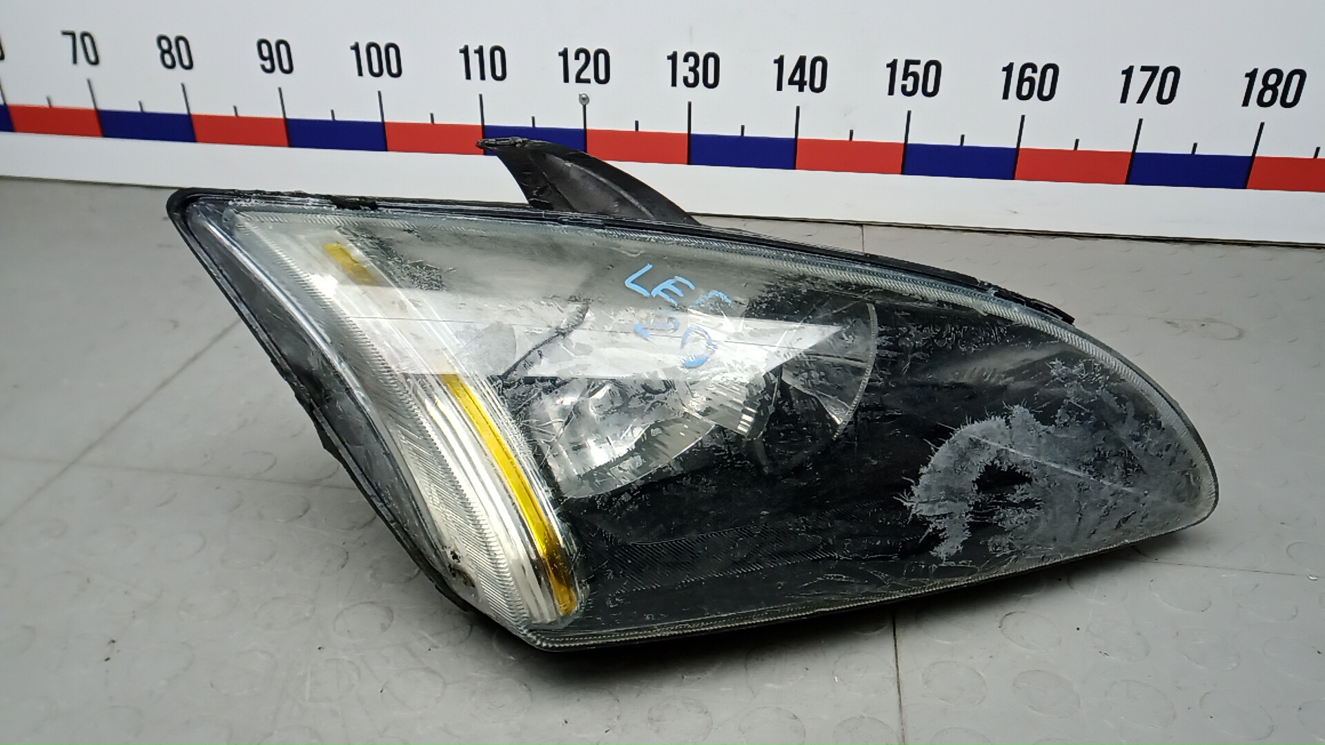 Фара правая Ford Focus 2