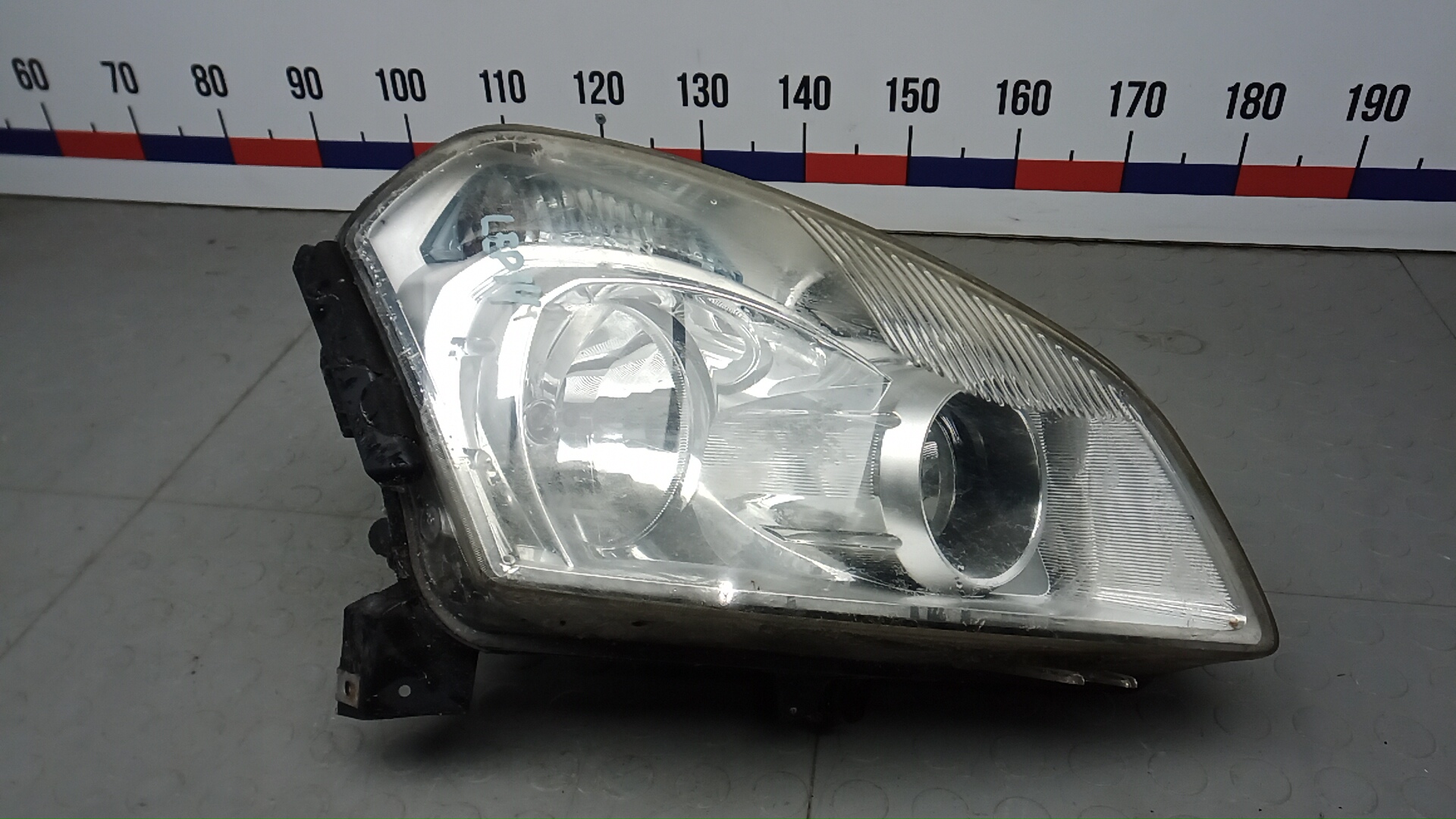 Фара правая Nissan Qashqai J10