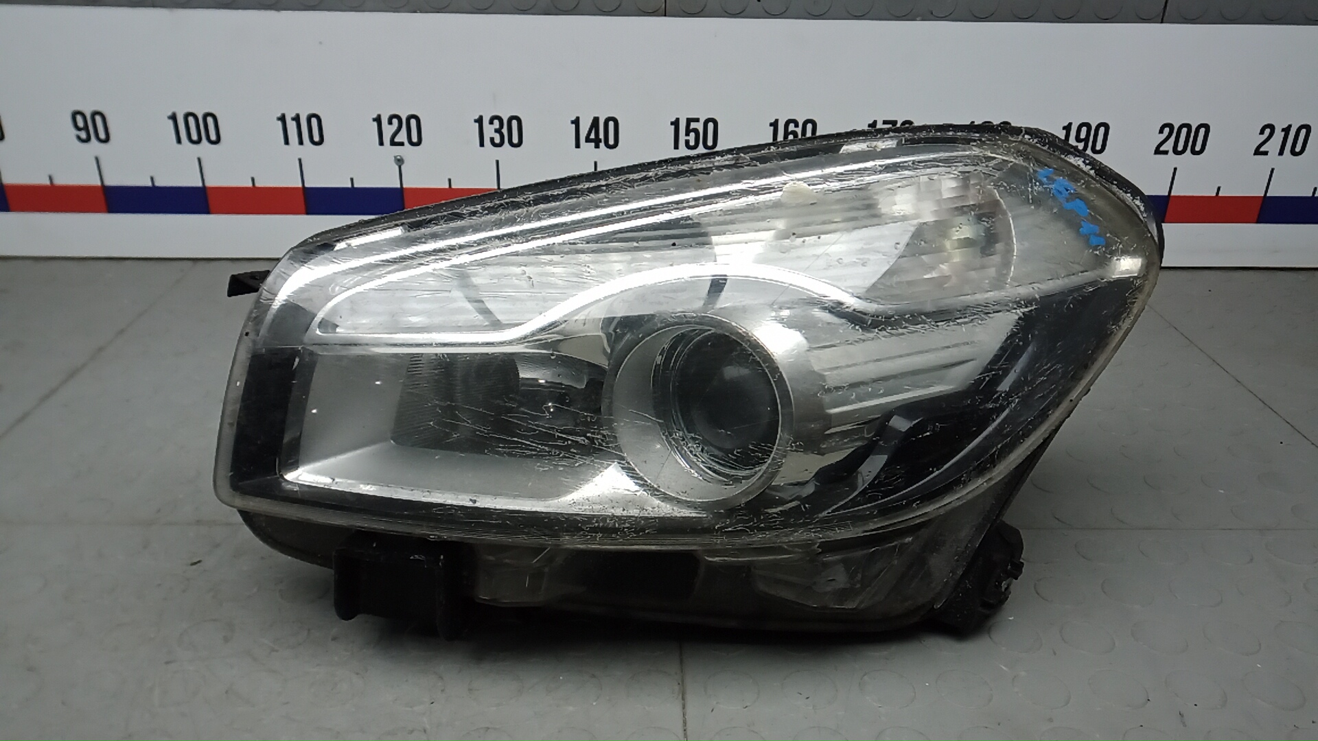 Фара левая Nissan Qashqai J10