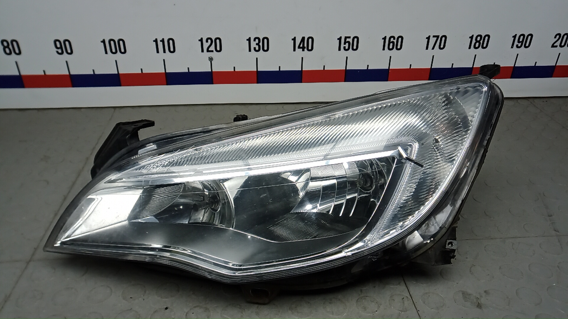Фара левая Opel Astra J