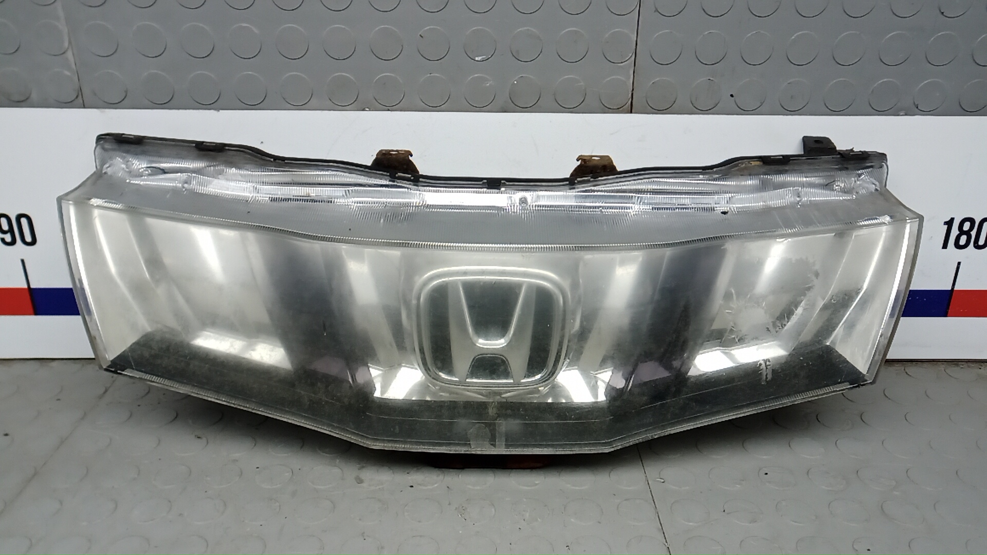 Решетка радиатора Honda Civic 8