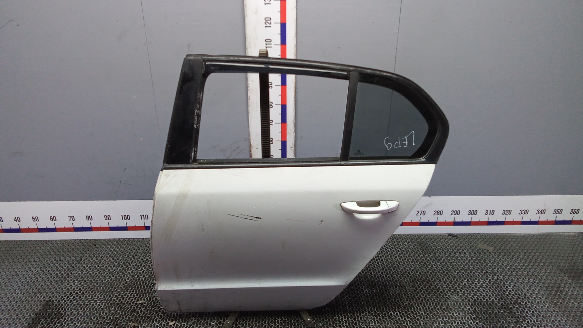 Дверь задняя левая Skoda Superb 2