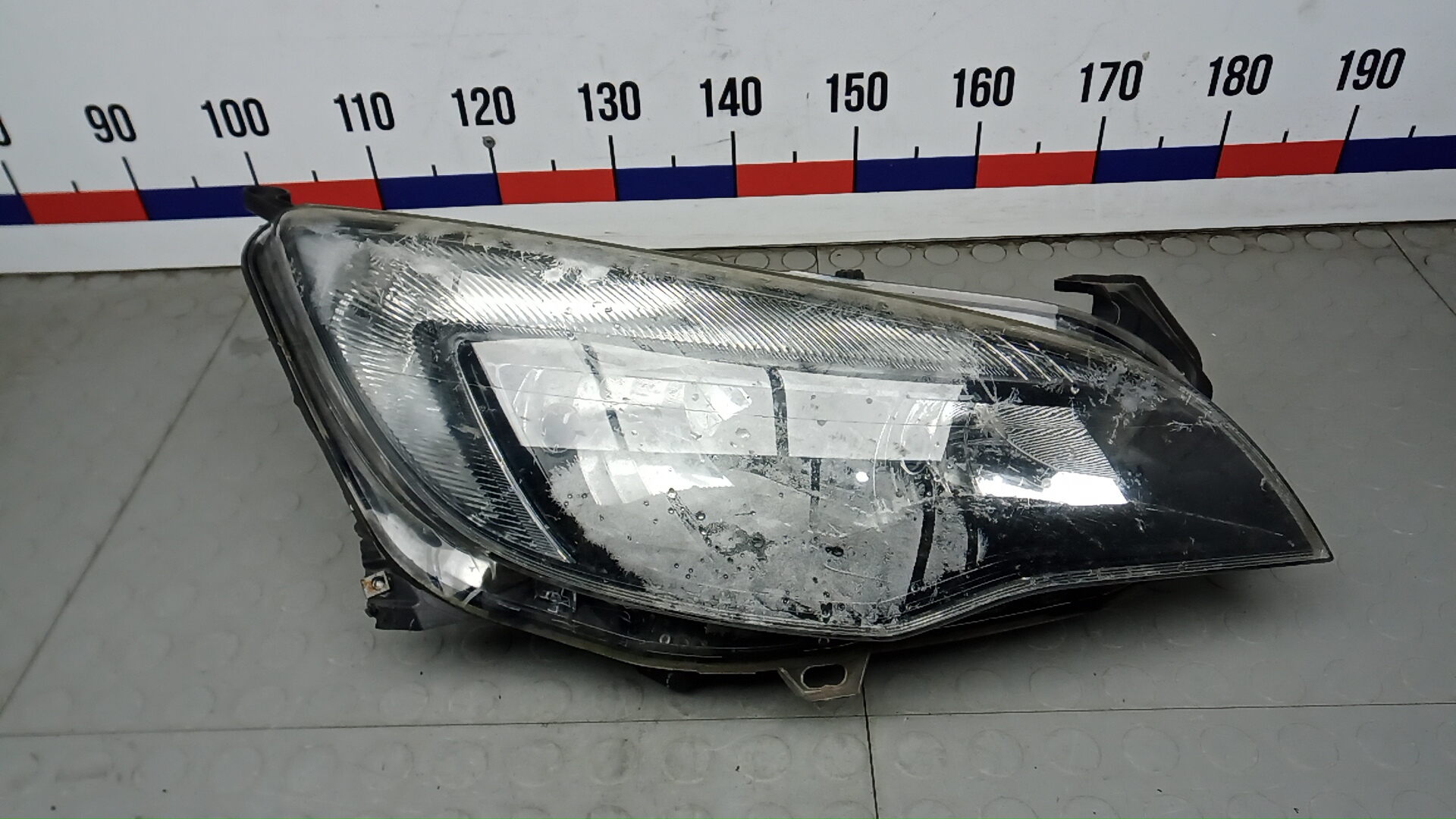 Фара правая Opel Astra J