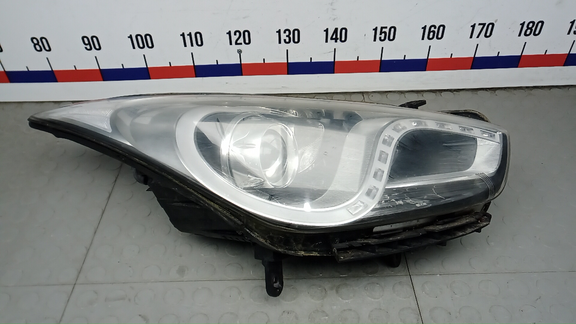Фара правая Hyundai i40