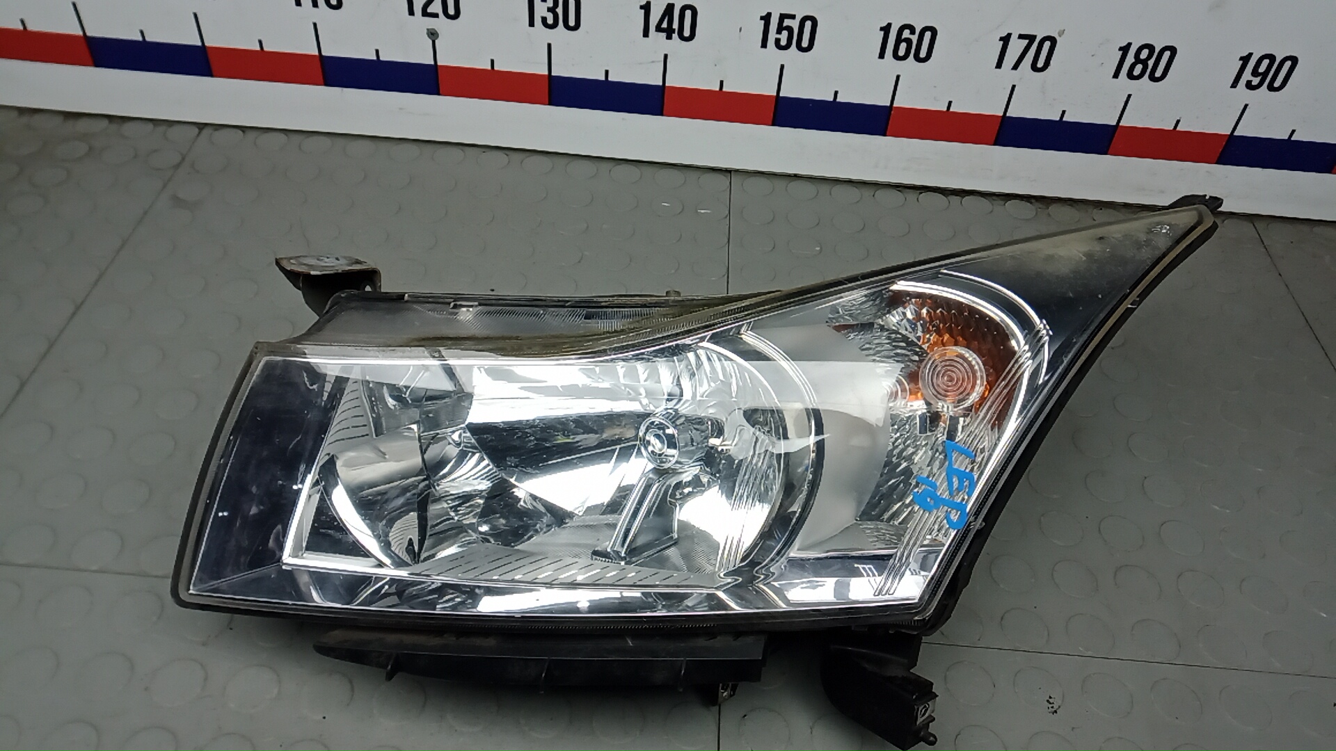 Фара левая Chevrolet Cruze J300