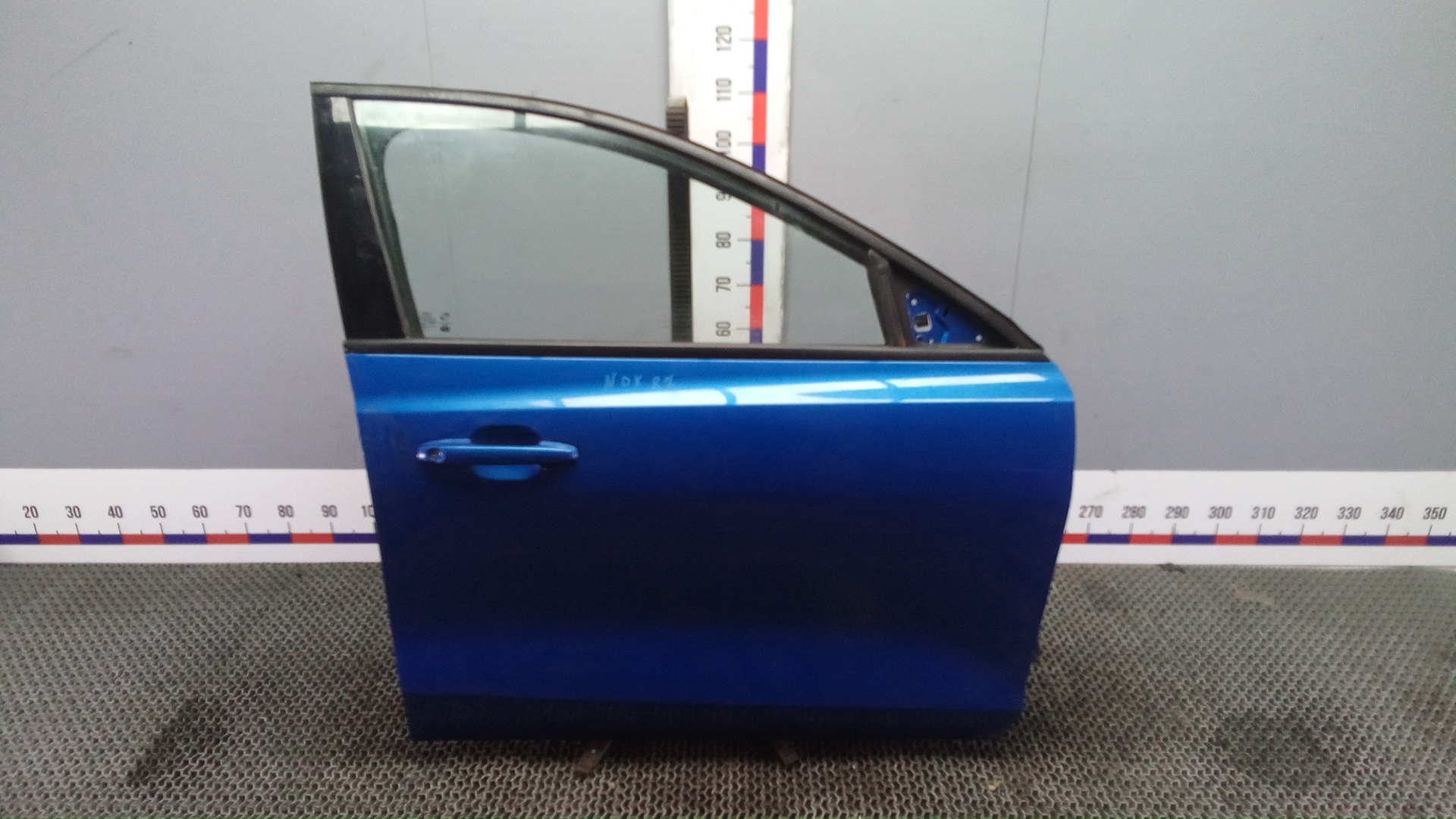 Дверь передняя правая Ford Focus 4