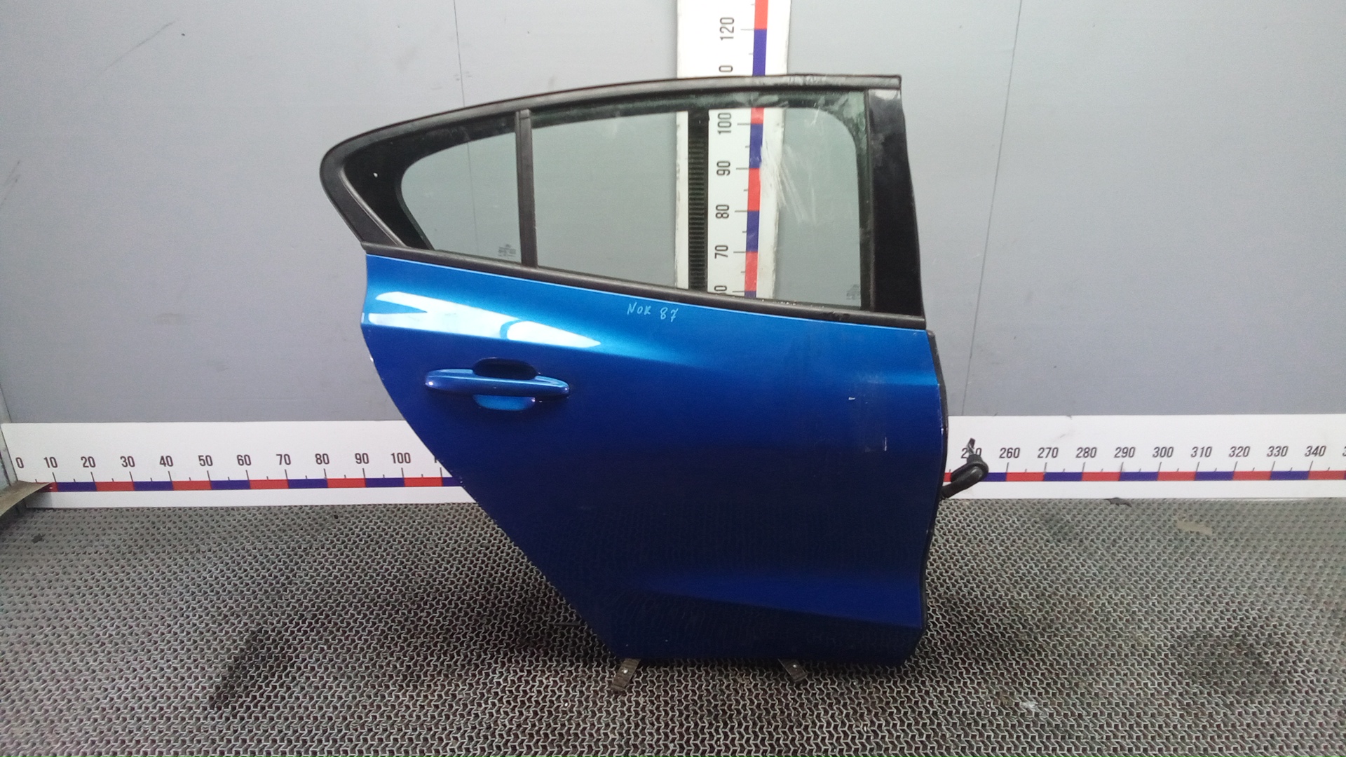 Дверь задняя правая Ford Focus 4