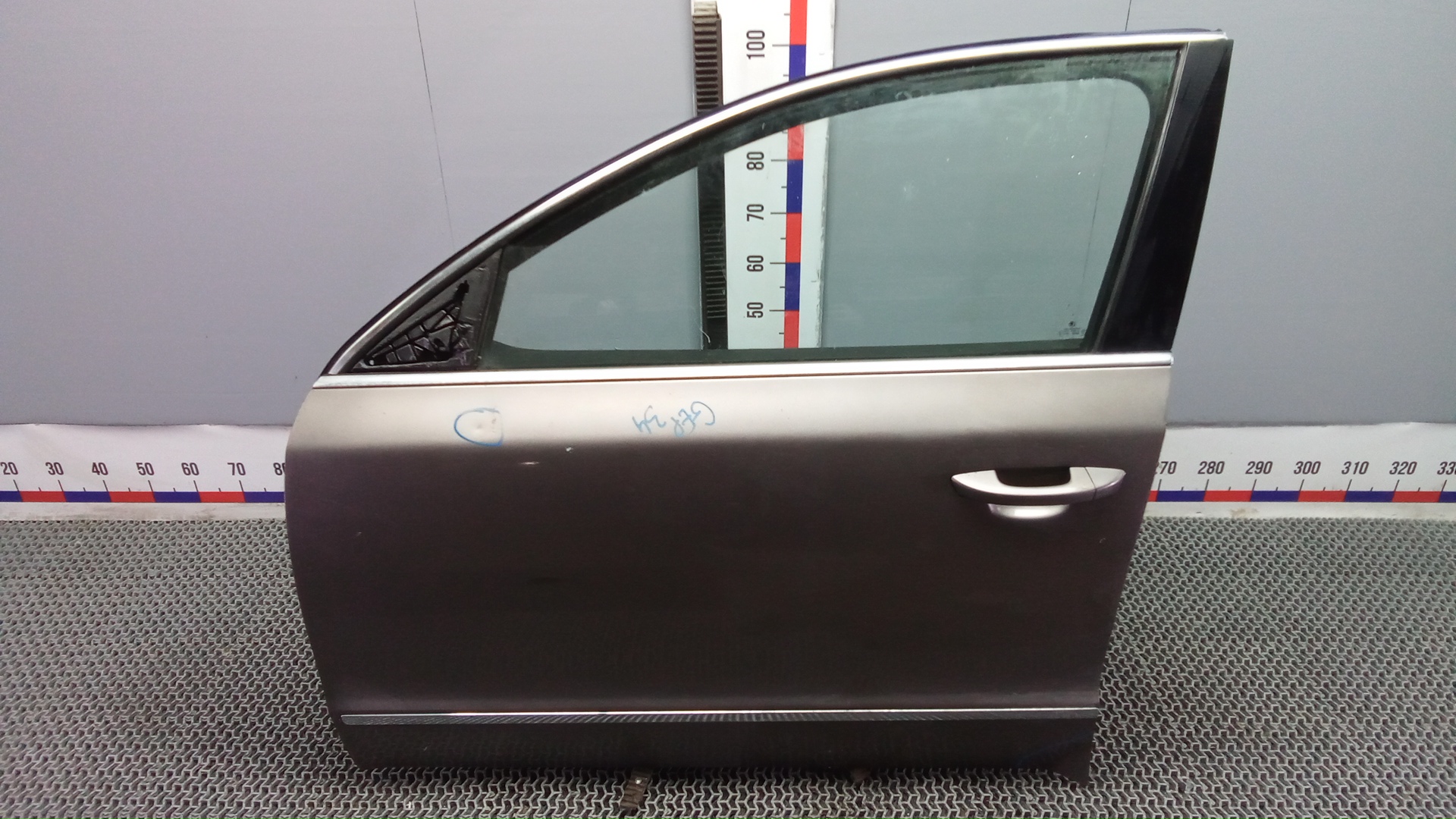 Дверь передняя левая Skoda Superb 2