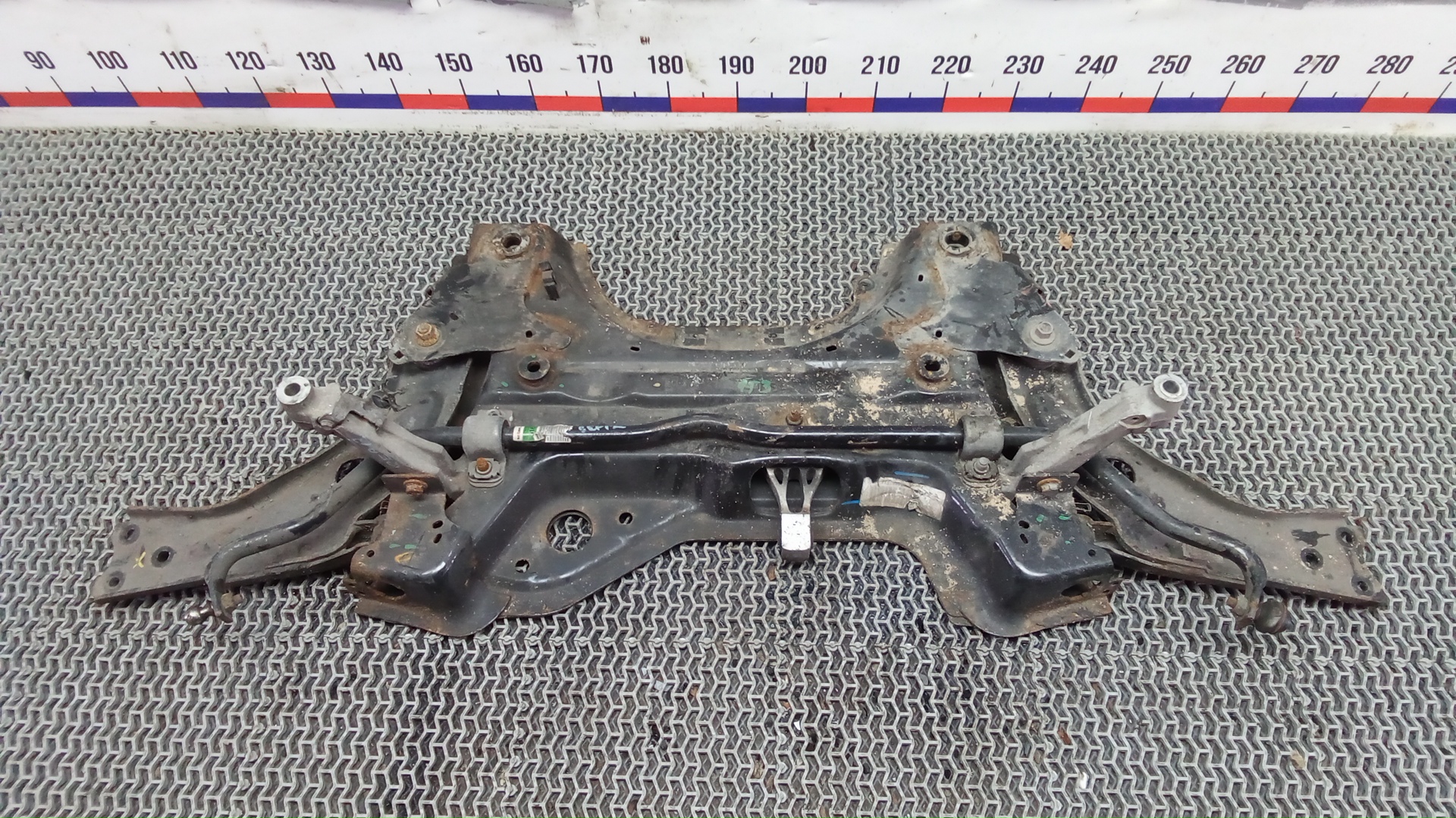 Балка подвески передняя Peugeot 3008 2