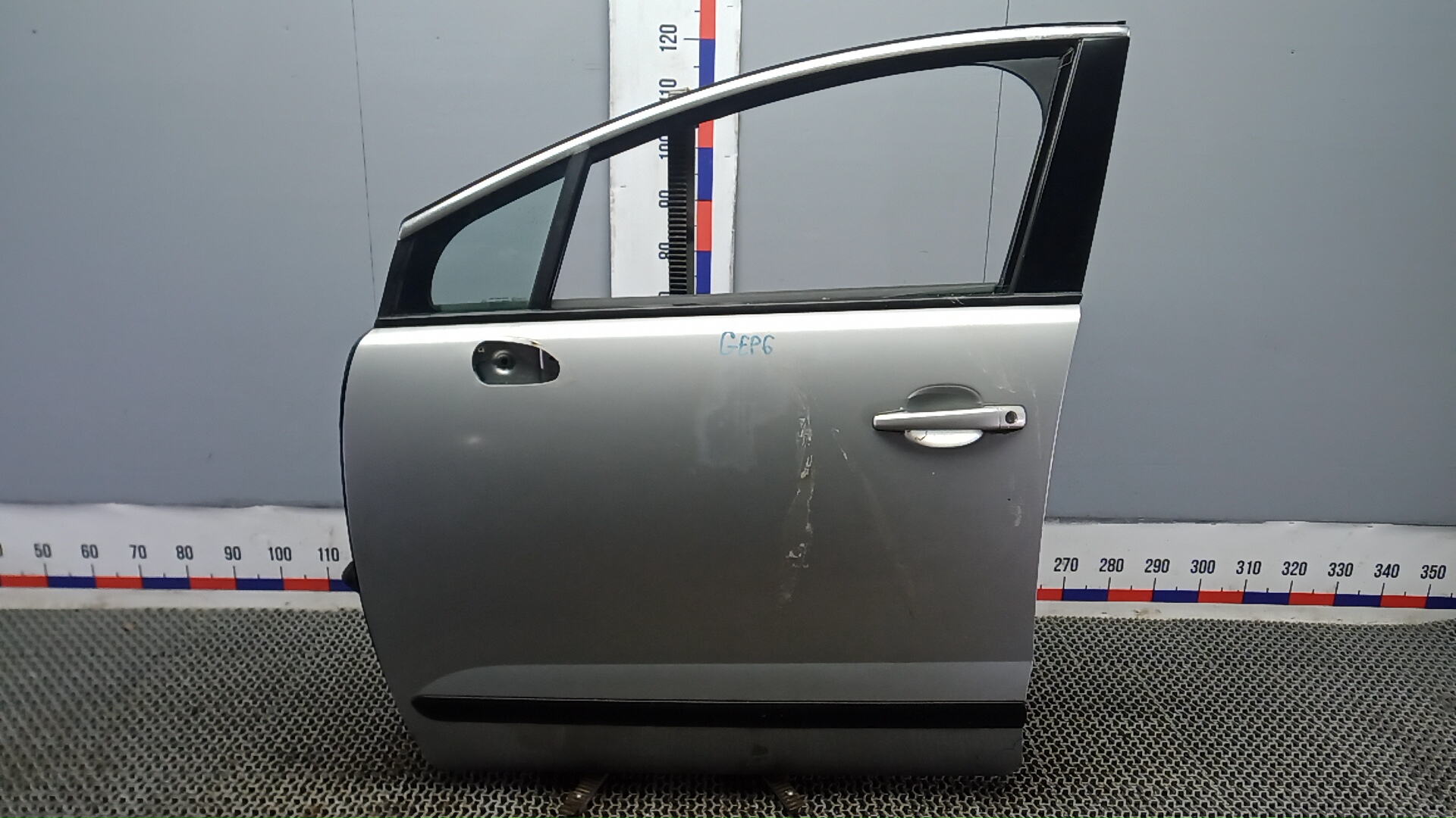 Дверь передняя левая Peugeot 3008 1