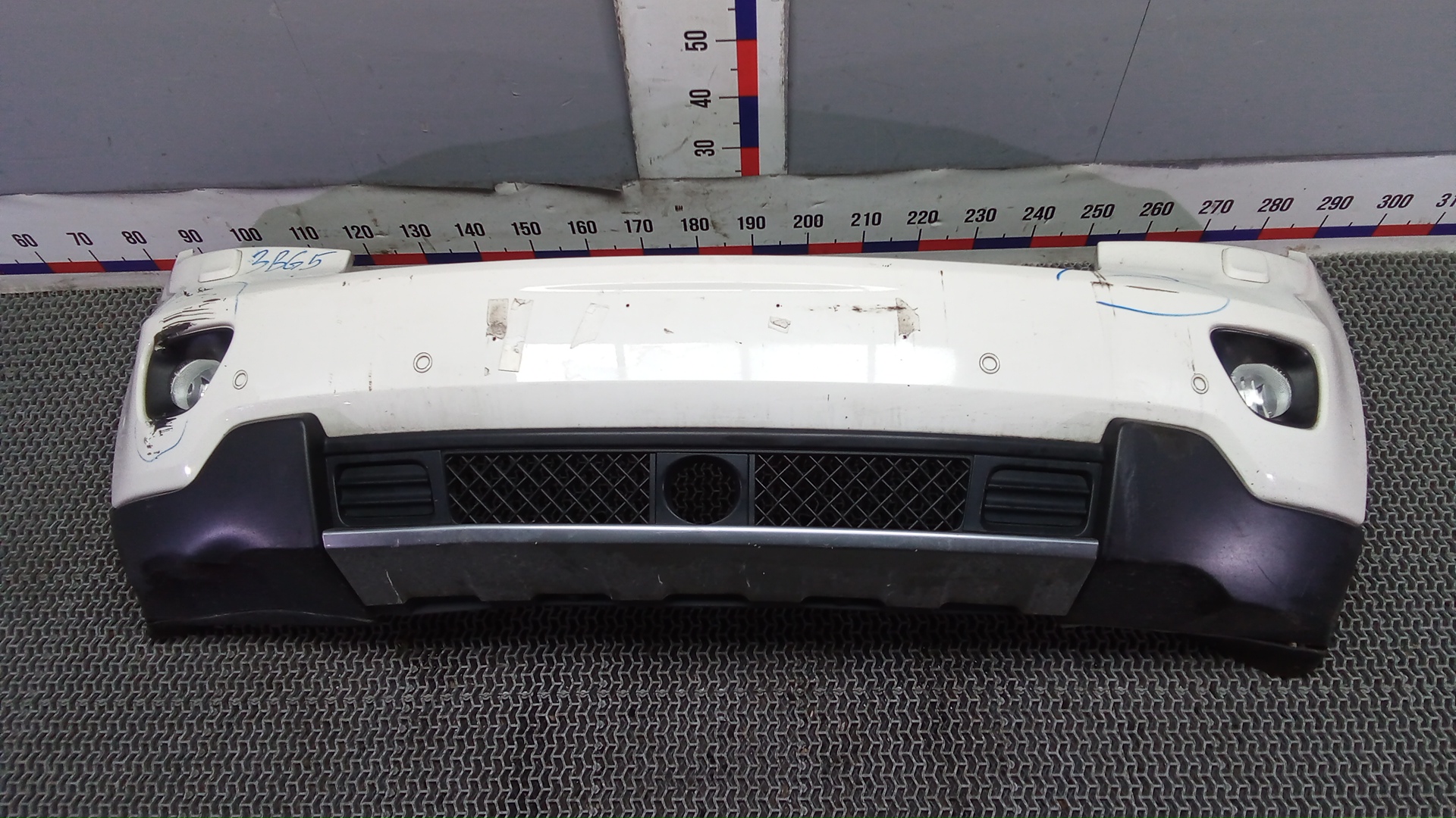 Бампер передний Jeep Grand Cherokee WK2
