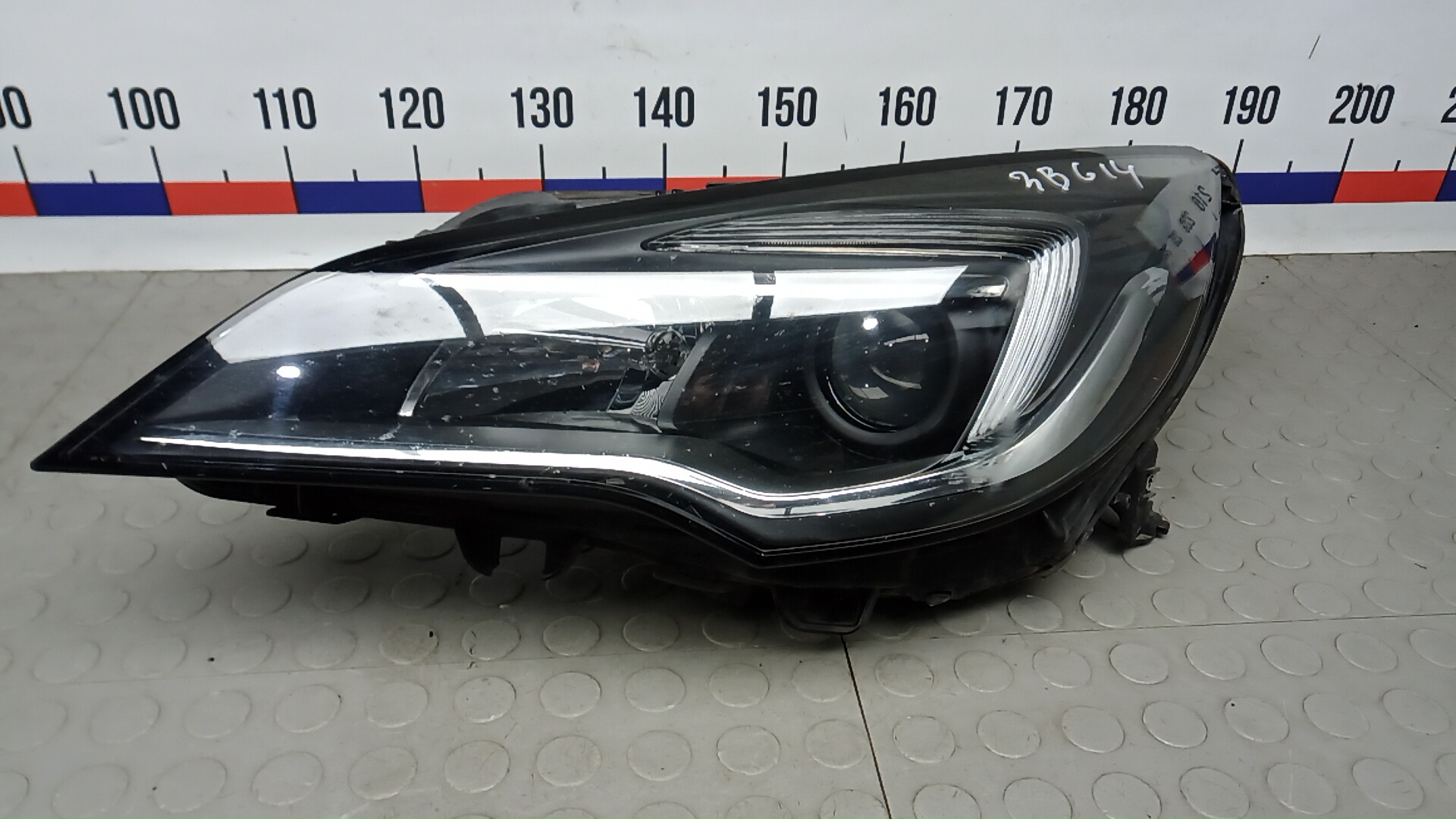 Фара левая Opel Astra K