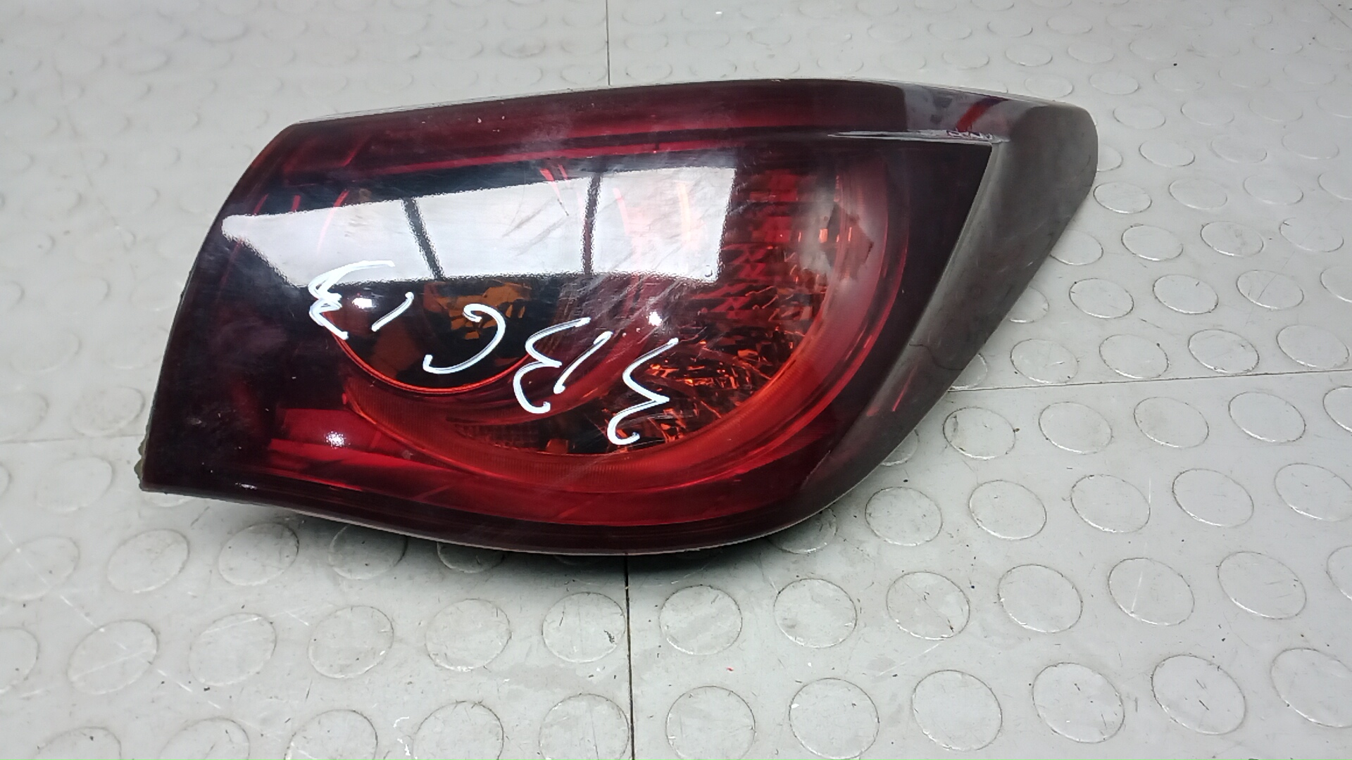 Фонарь задний правый Infiniti Q50