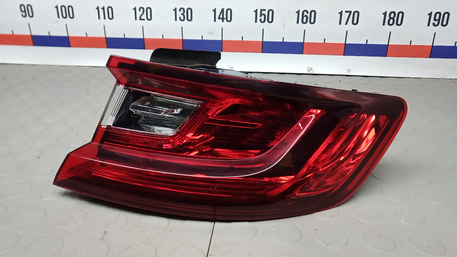 Фонарь задний правый Renault Megane 4