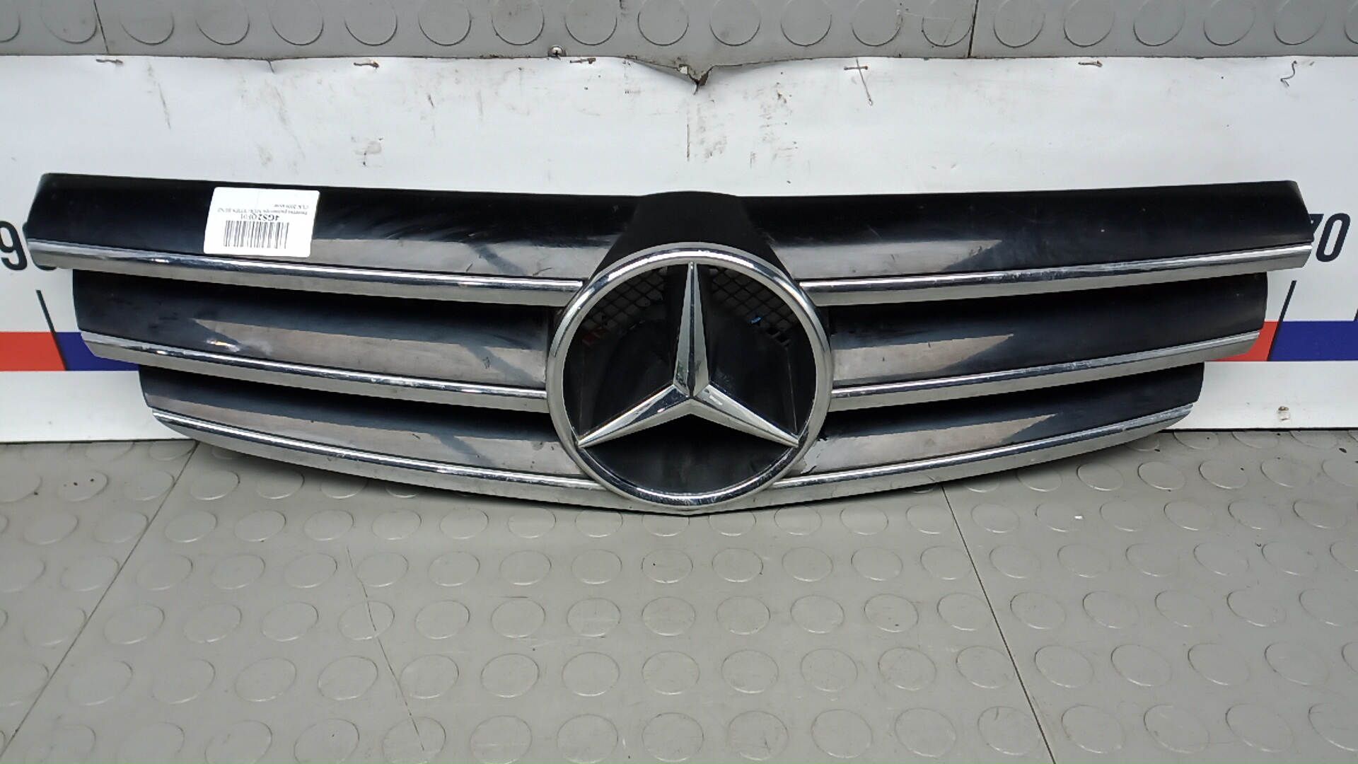 Решетка радиатора Mercedes-Benz CLK C209