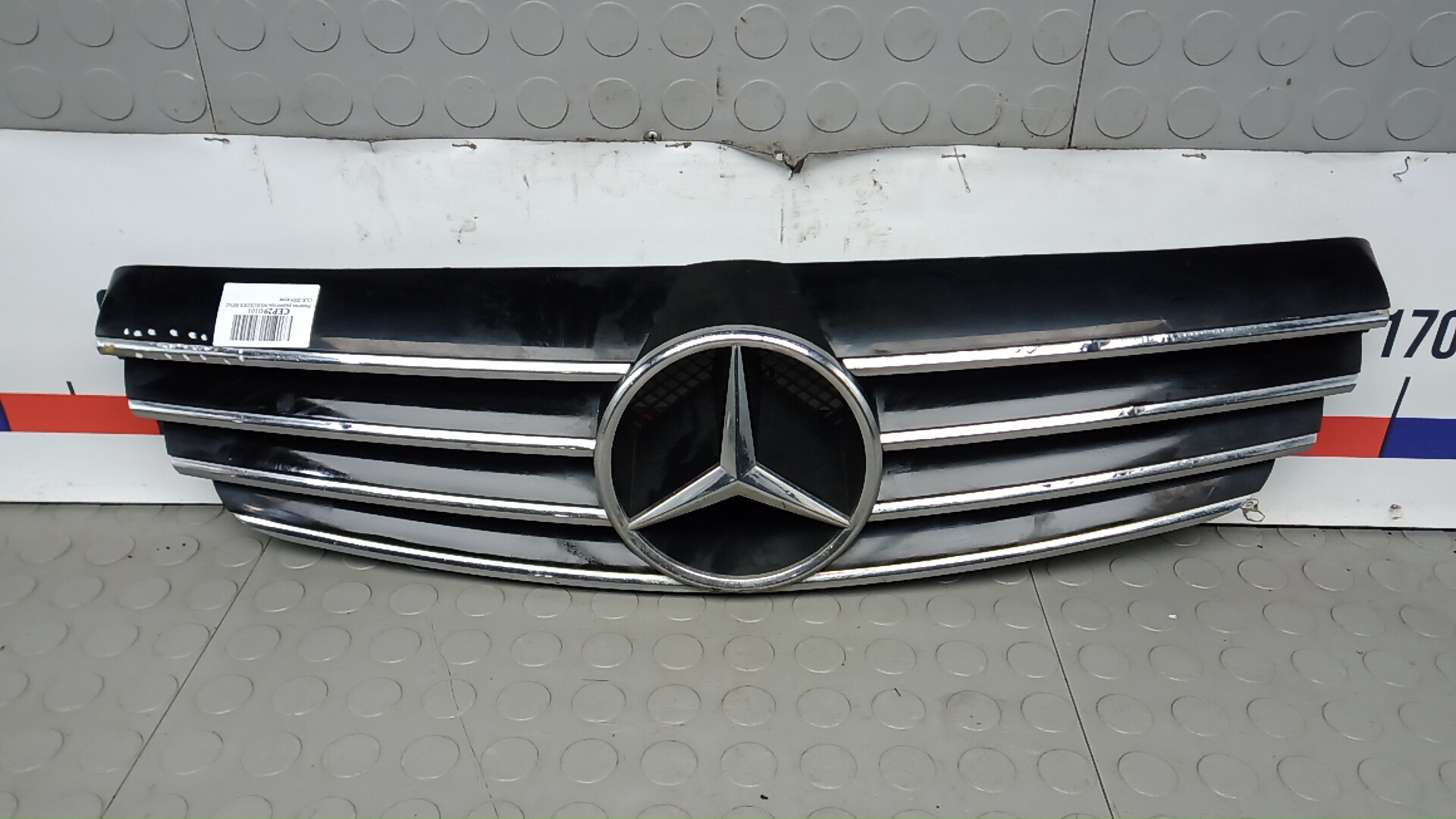 Решетка радиатора Mercedes-Benz CLK C209