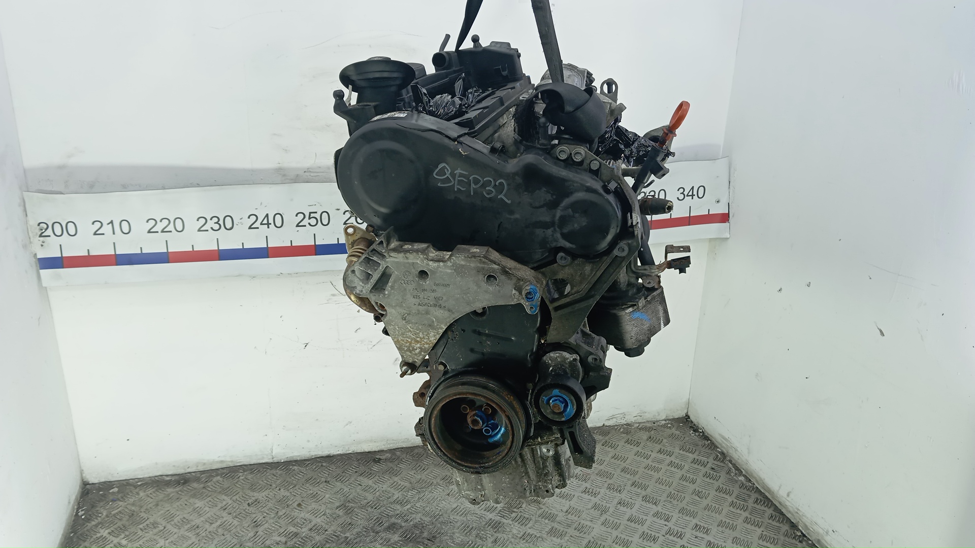 Двигатель дизельный Volkswagen Passat B6