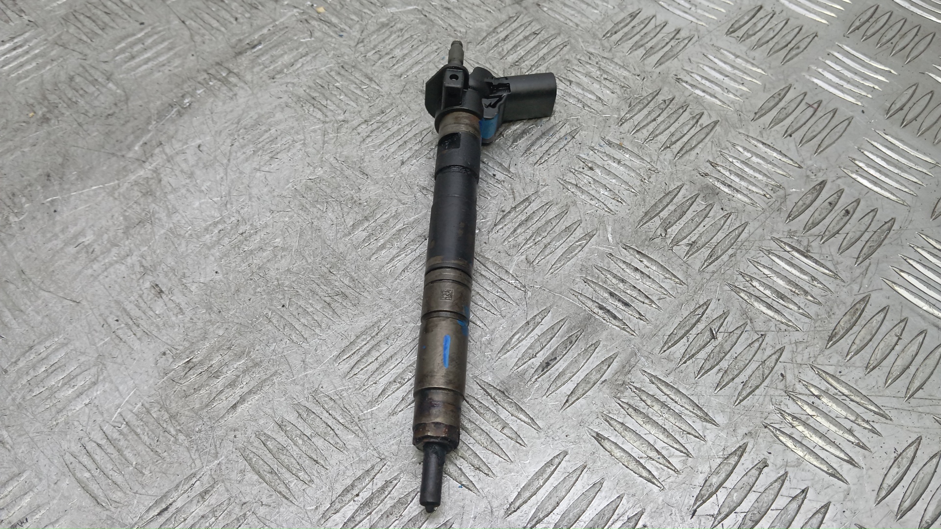 Форсунка дизельная Volkswagen Passat B6