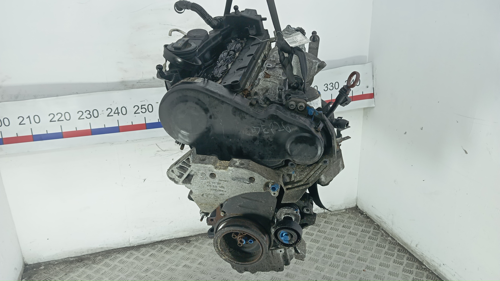 Двигатель дизельный Volkswagen Golf 6