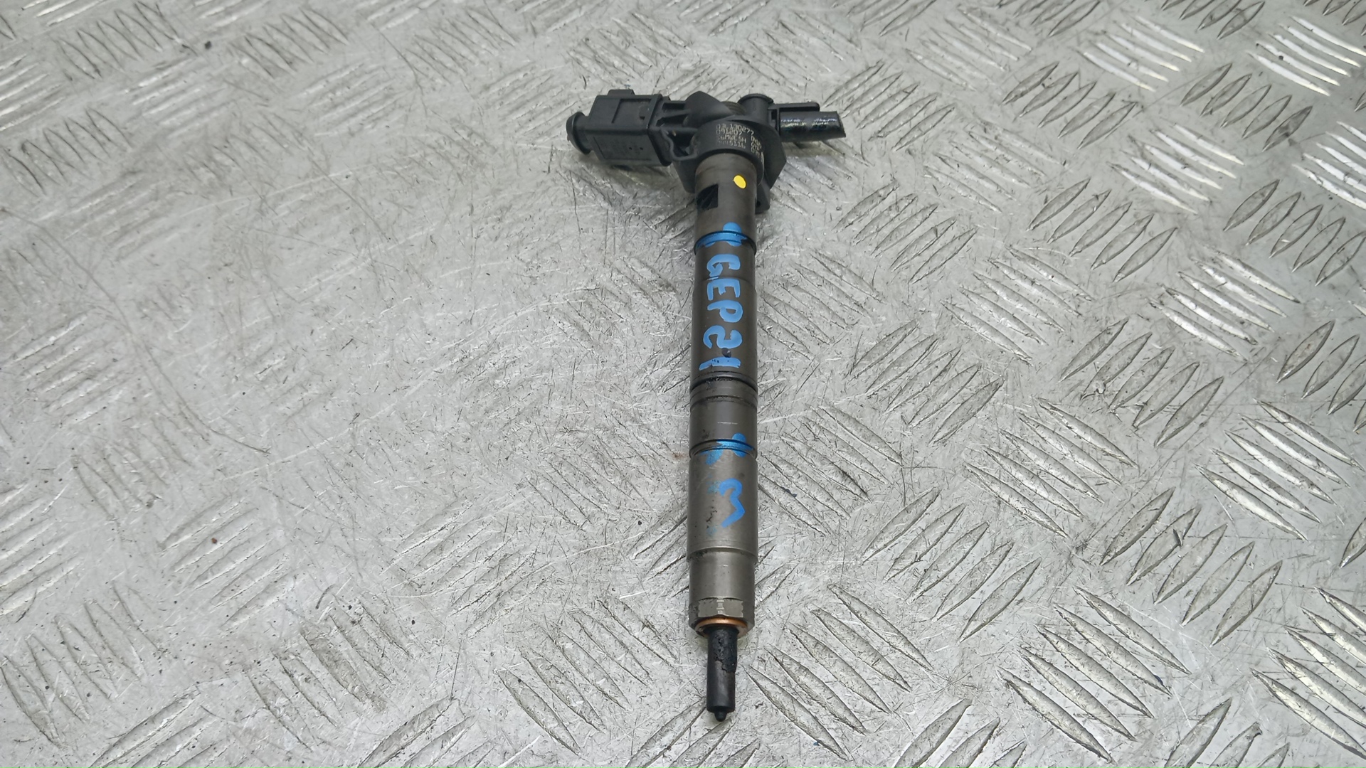 Форсунка дизельная Volkswagen Passat B6
