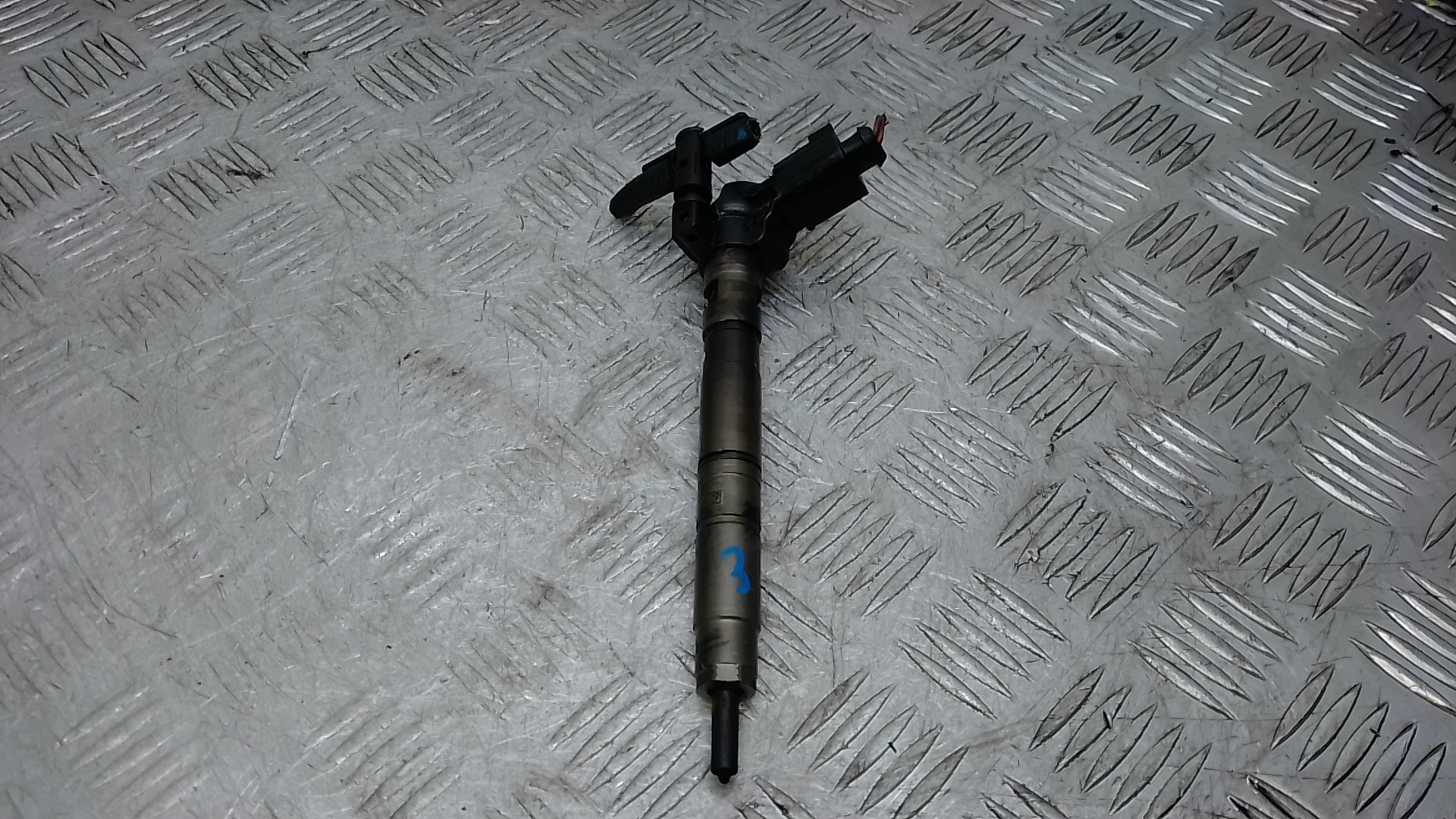 Форсунка дизельная Volkswagen Passat B6