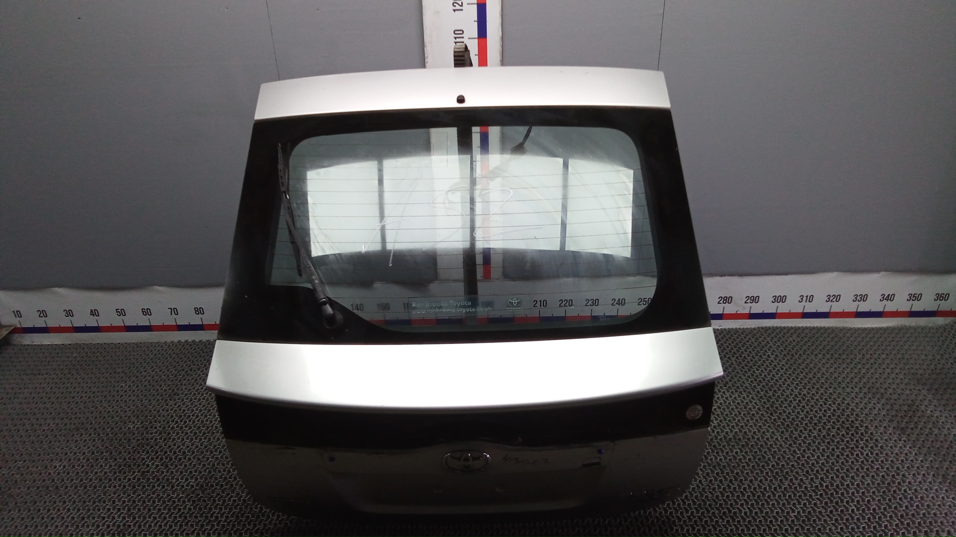 Дверь 3-5 Toyota Prius XW20