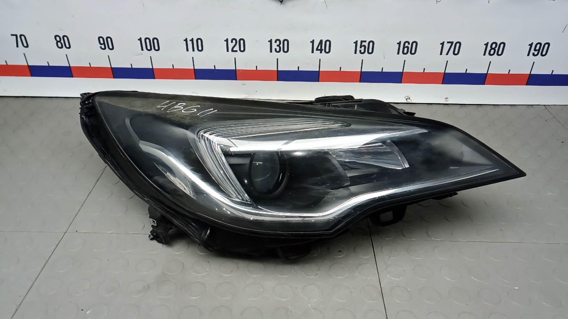 Фара правая Opel Astra K