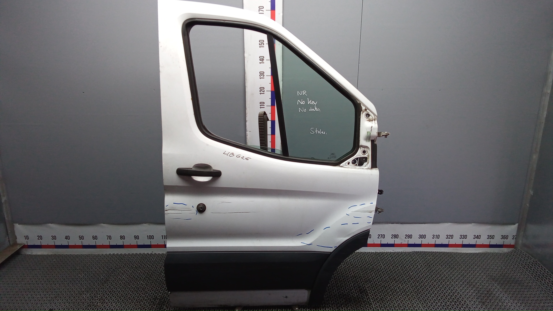 Дверь передняя правая Ford Transit 8