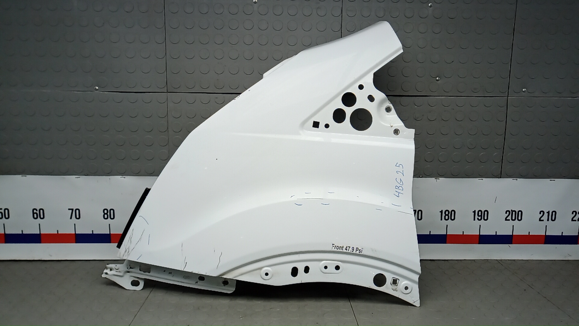 Крыло переднее левое Ford Transit 8