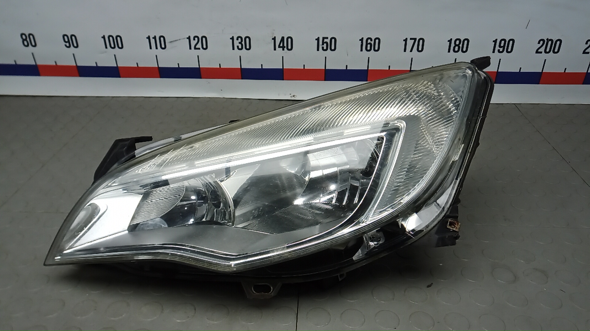 Фара левая Opel Astra J