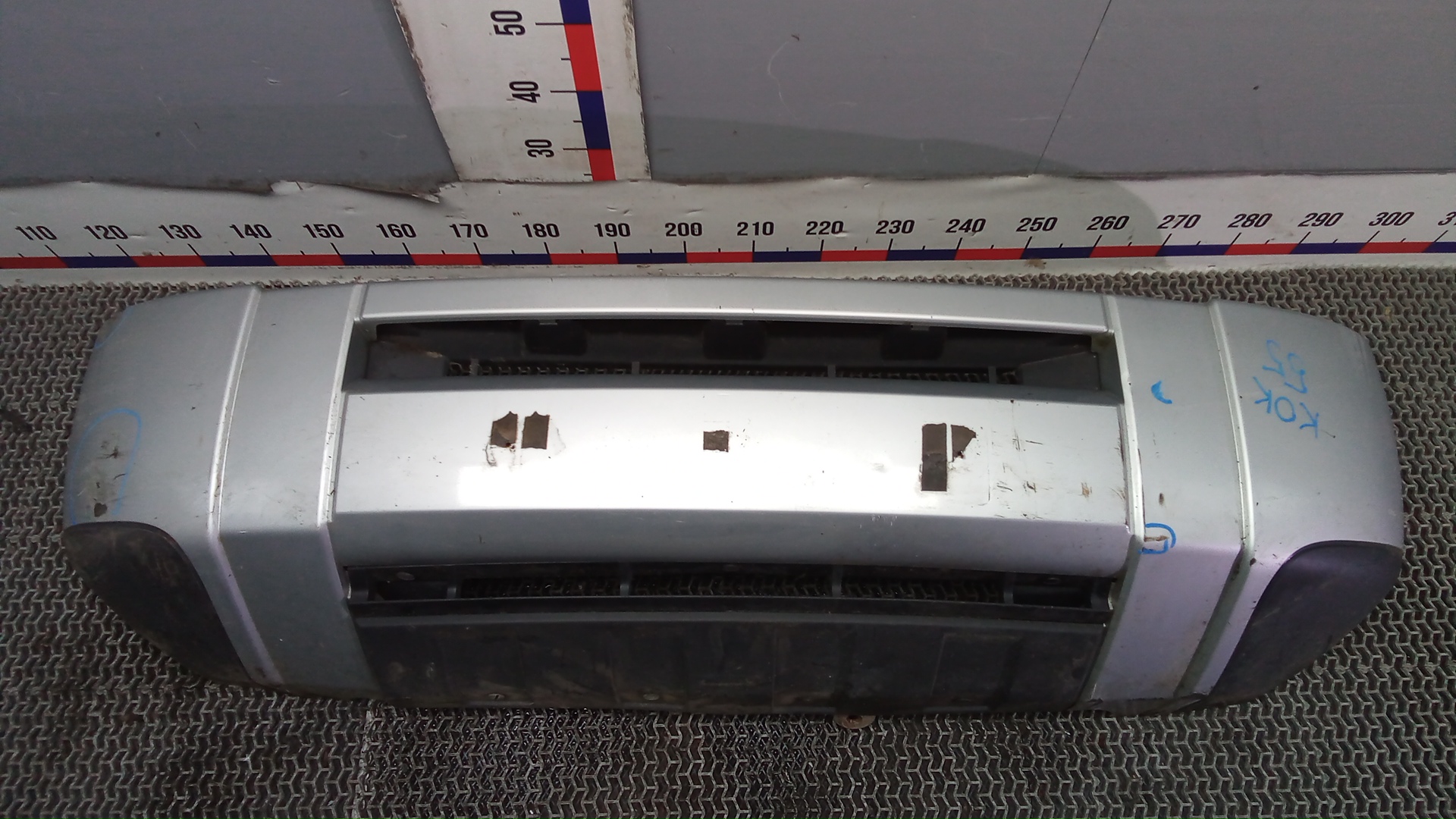 Бампер передний Land Rover Discovery 3