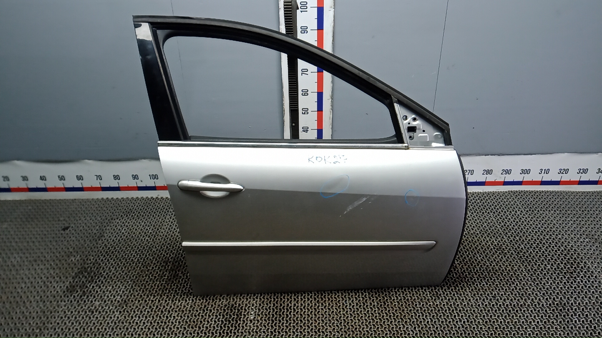 Дверь передняя правая Renault Laguna 3