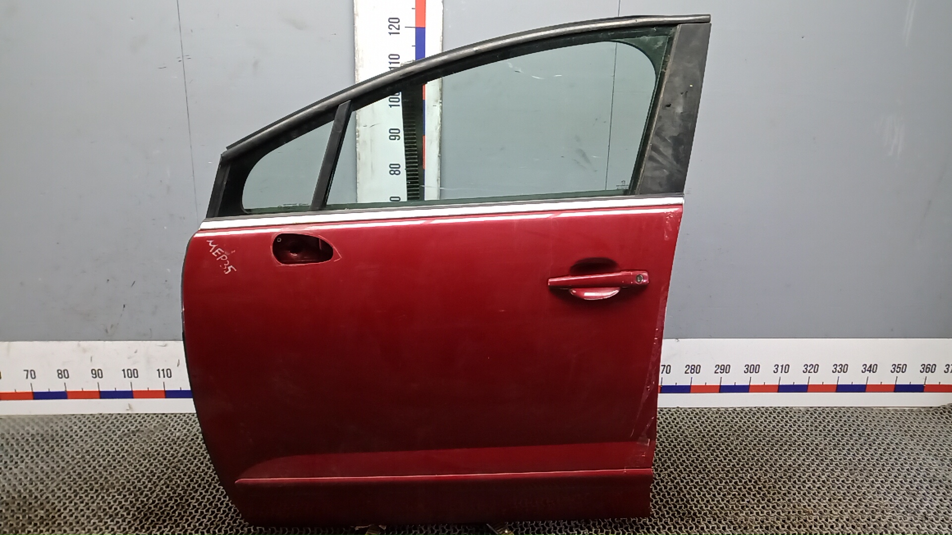 Дверь передняя левая Peugeot 5008