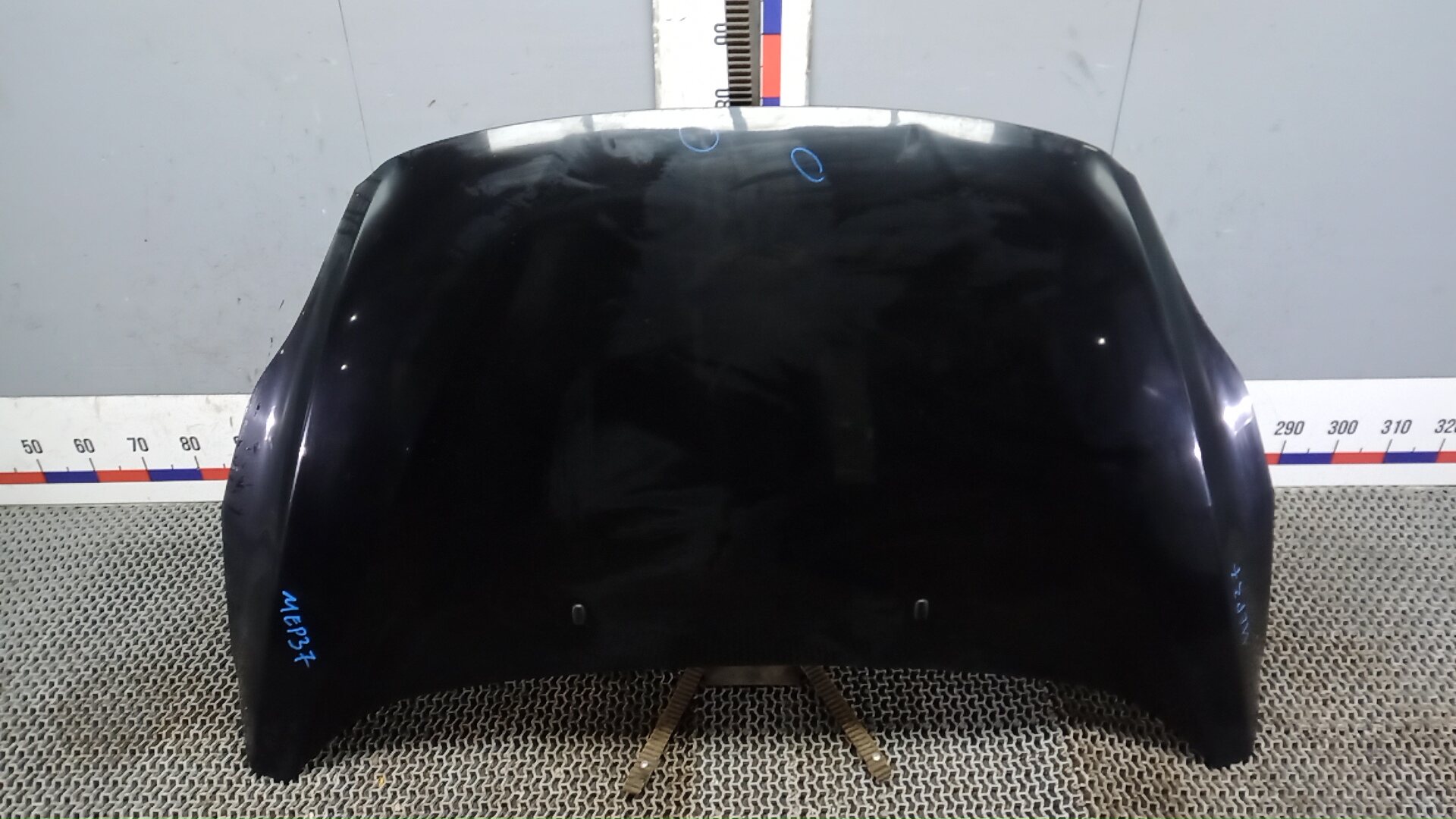 Капот Ford Grand C-MAX