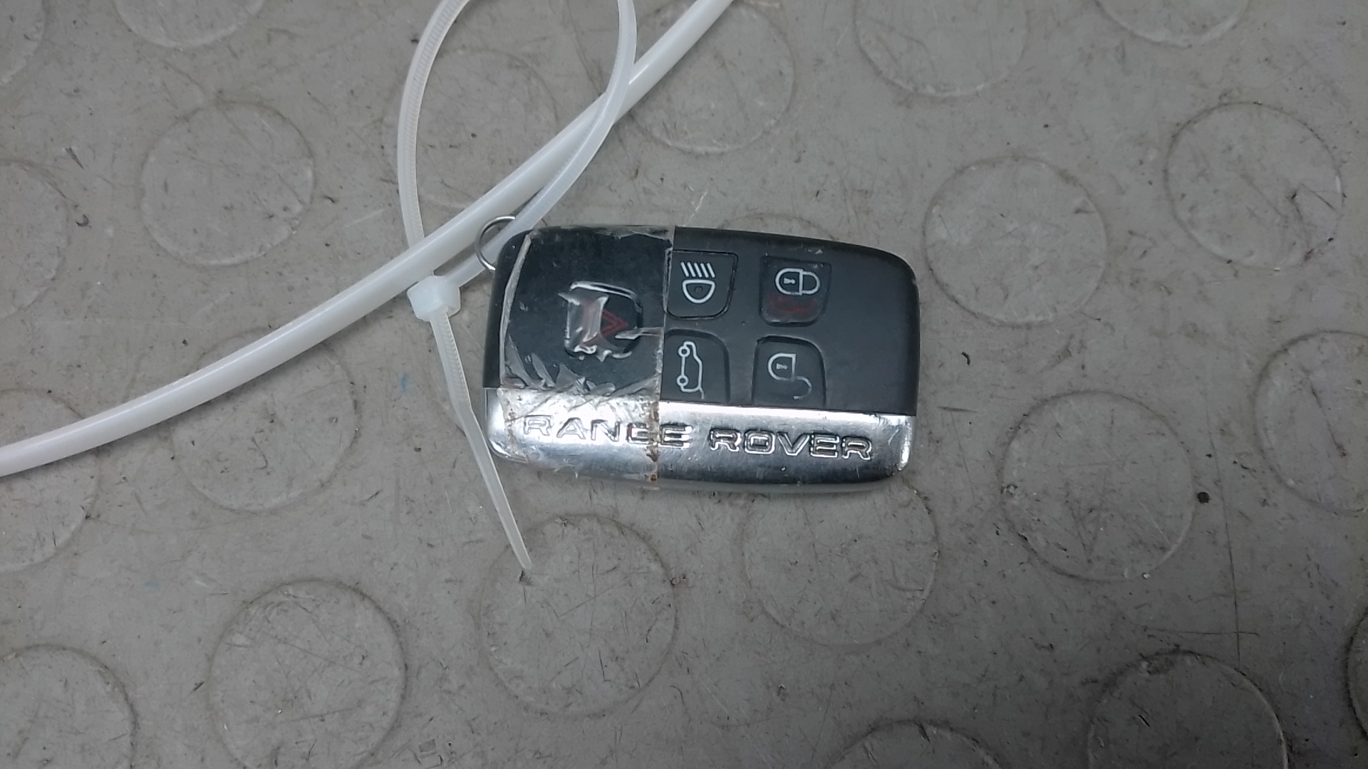 Ключ (карточка) Land Rover EVOQUE 1