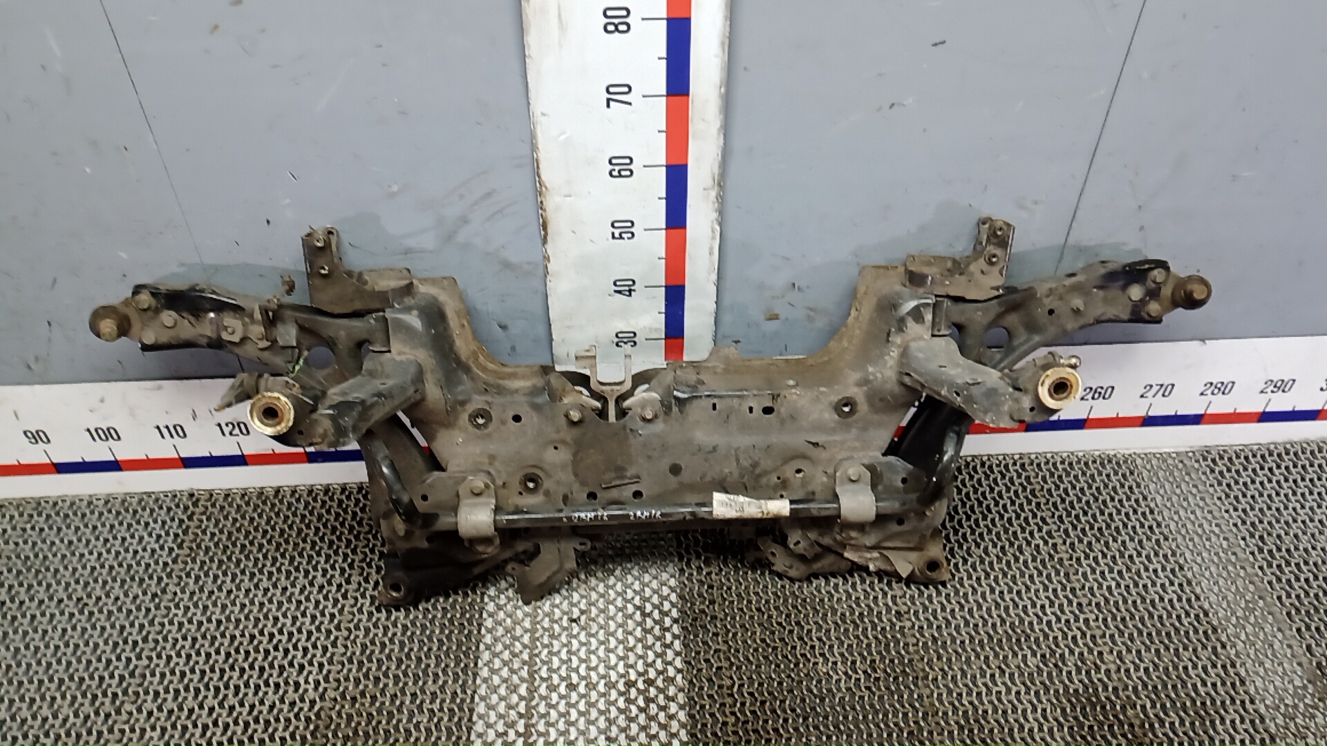 Балка подвески передняя Ford Focus 4