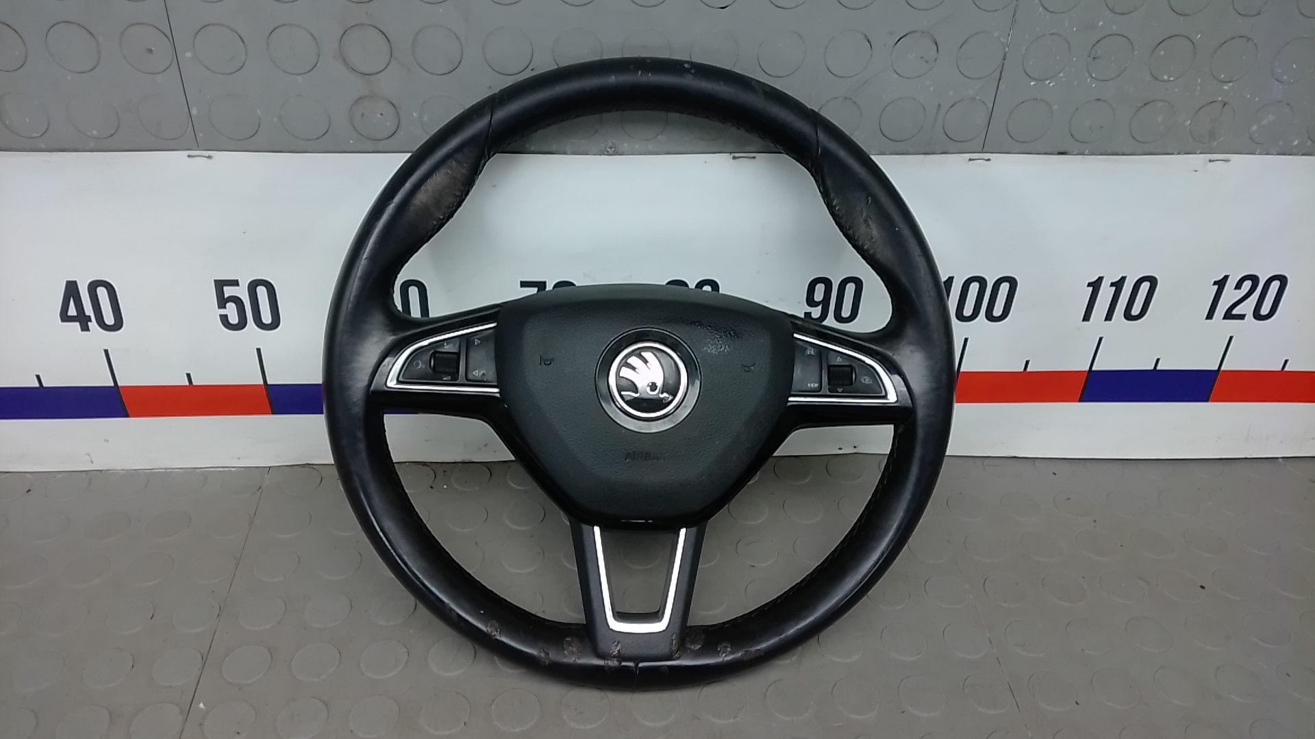 Руль Skoda Karoq 1