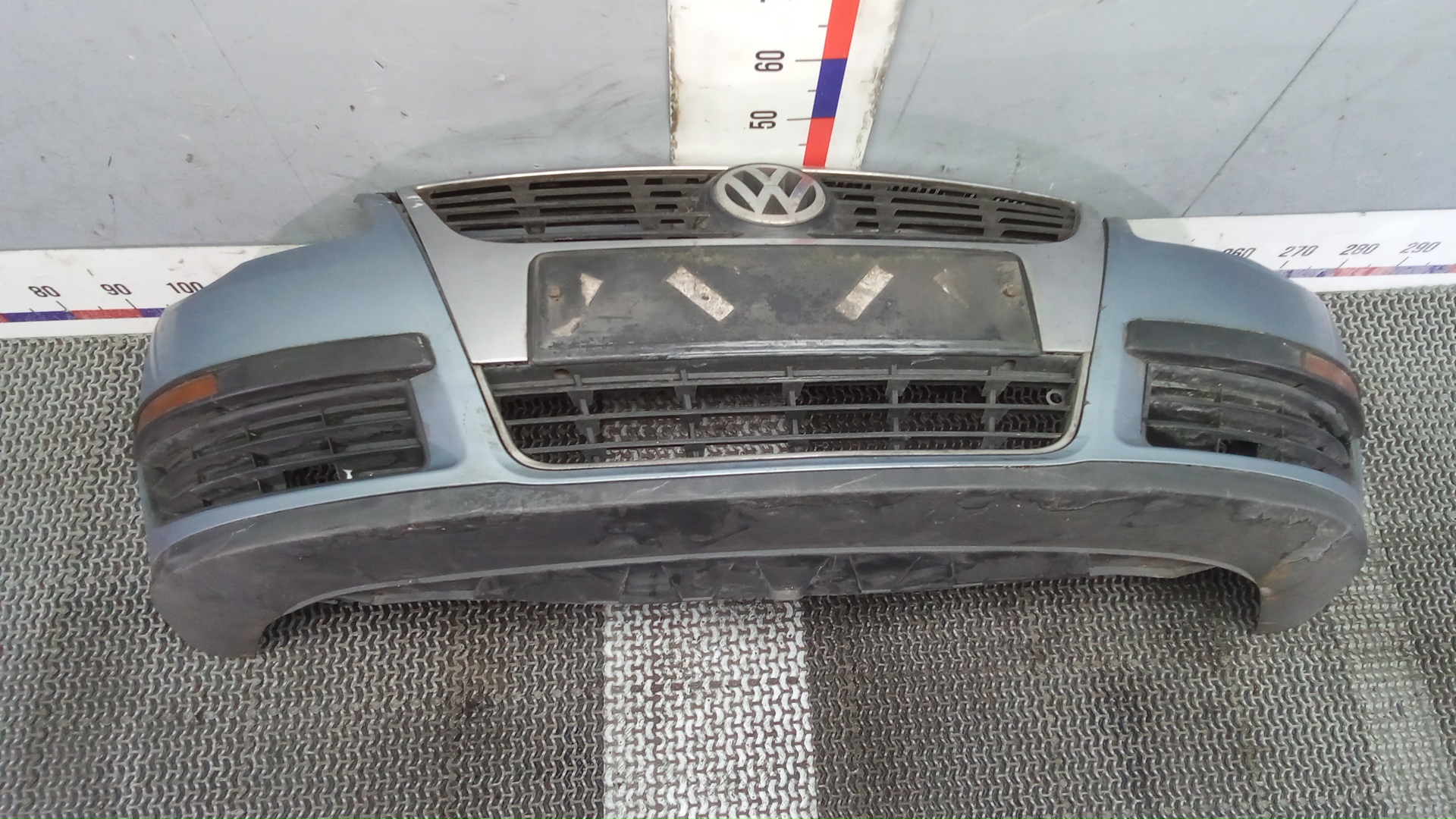Бампер передний Volkswagen Passat B6