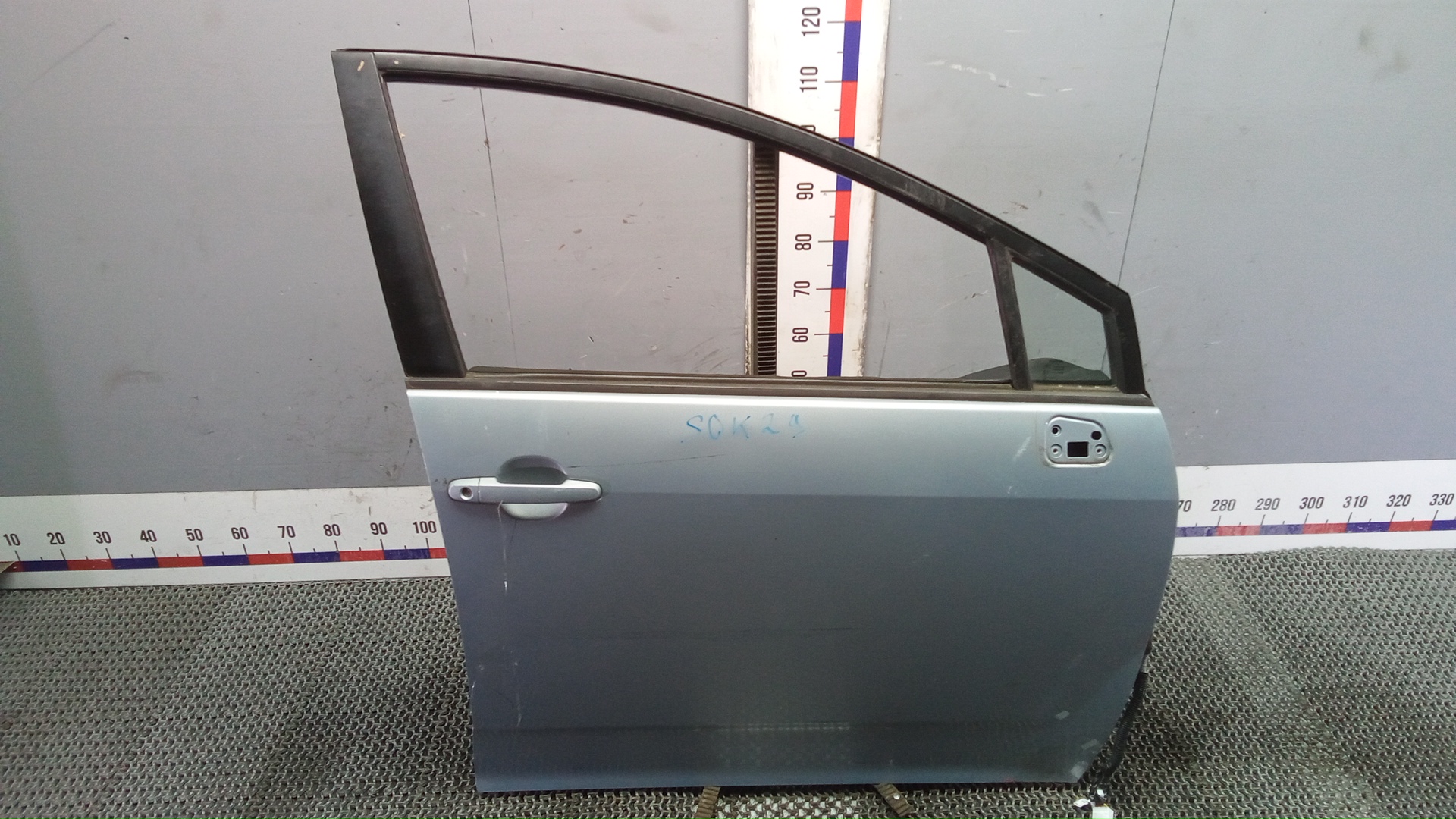 Дверь передняя правая Toyota Corolla Verso 2