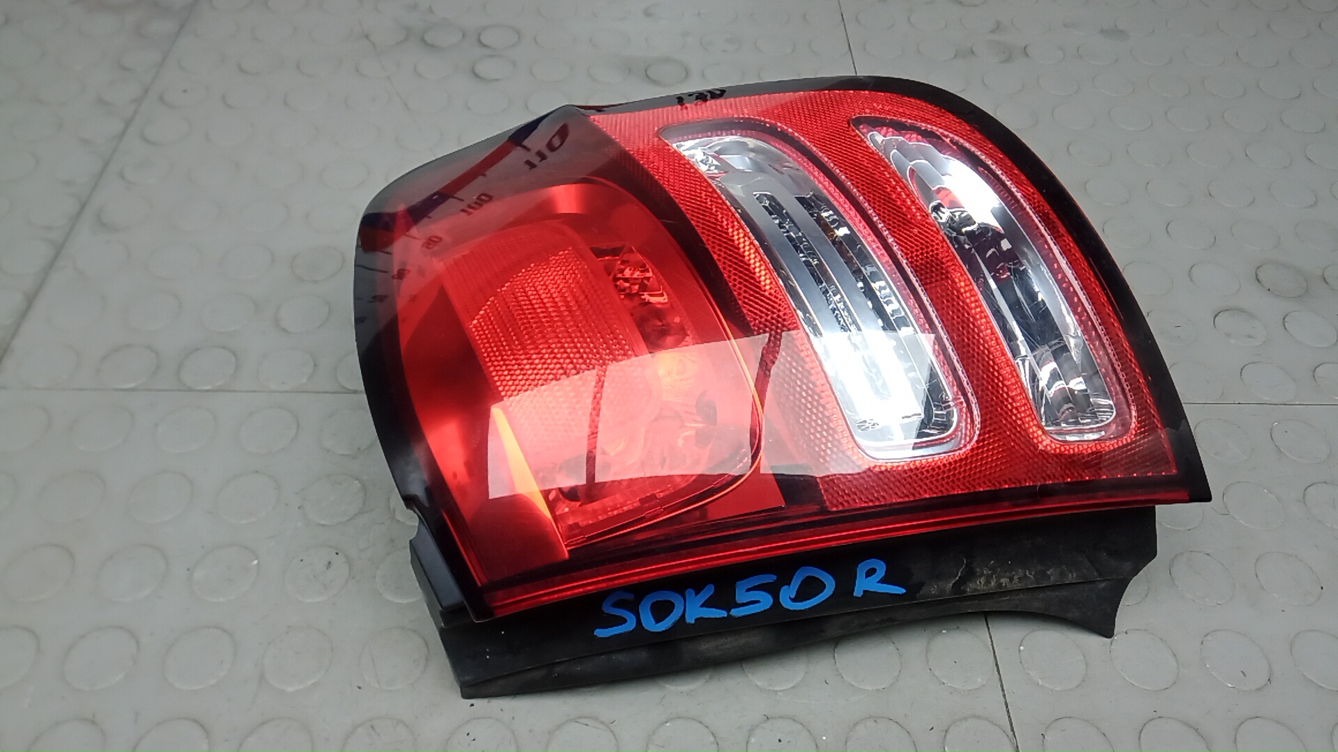 Фонарь задний правый Citroen C3 2