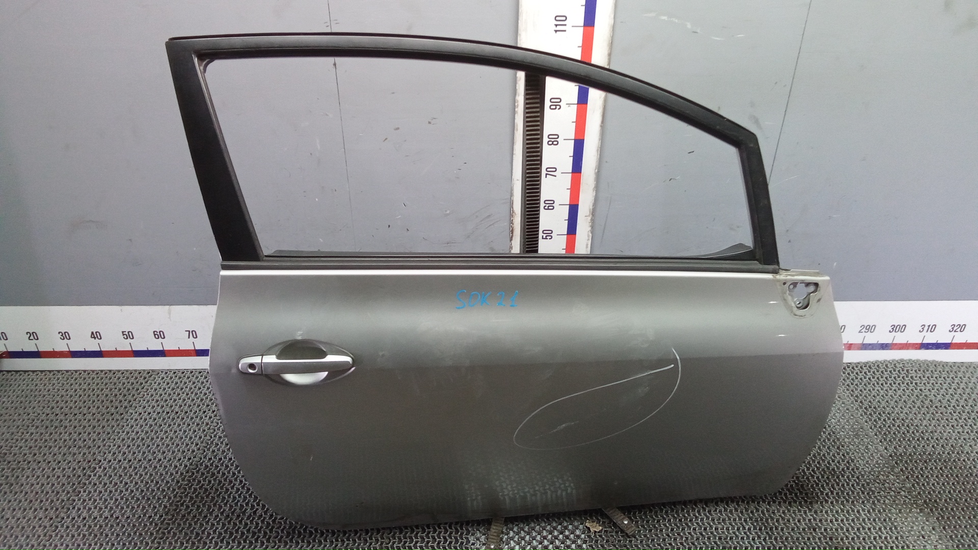 Дверь передняя правая Toyota Auris E150