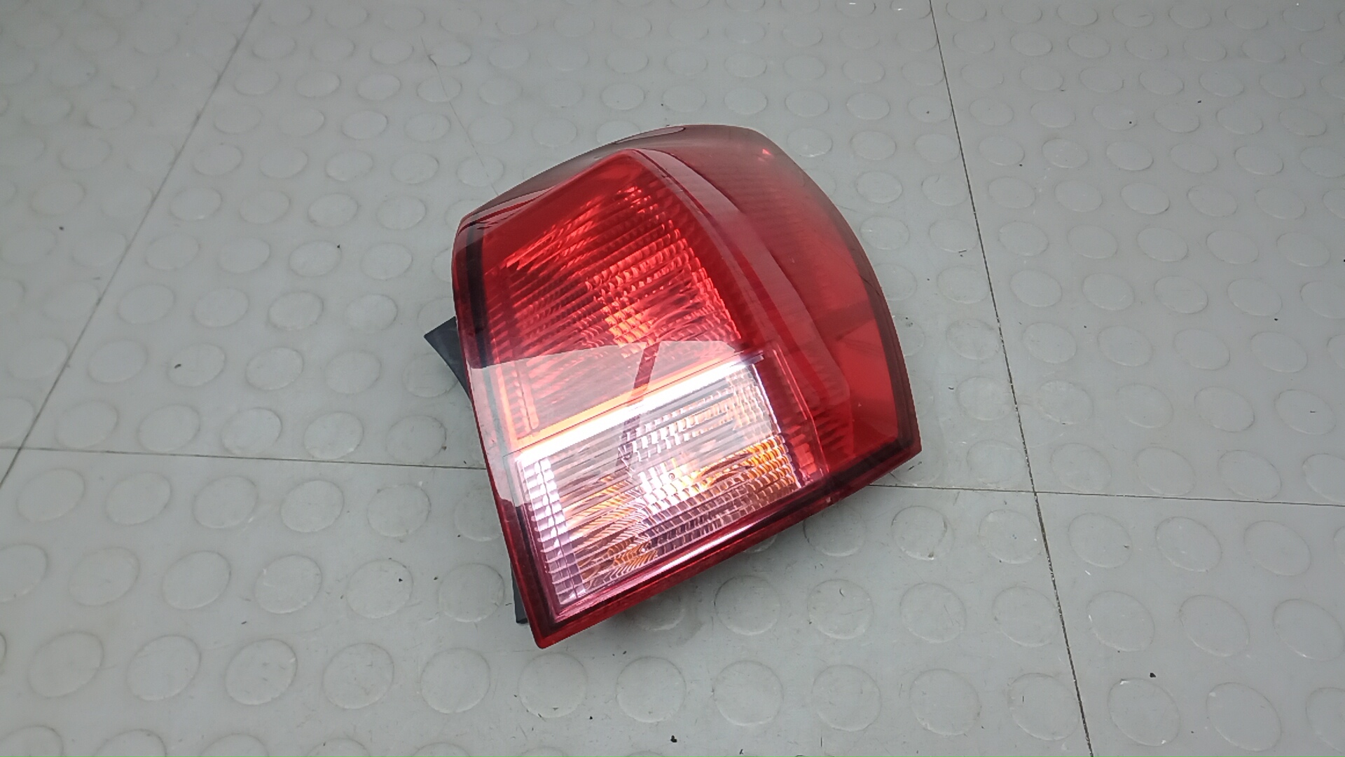Фонарь задний правый Nissan Qashqai J10 +2